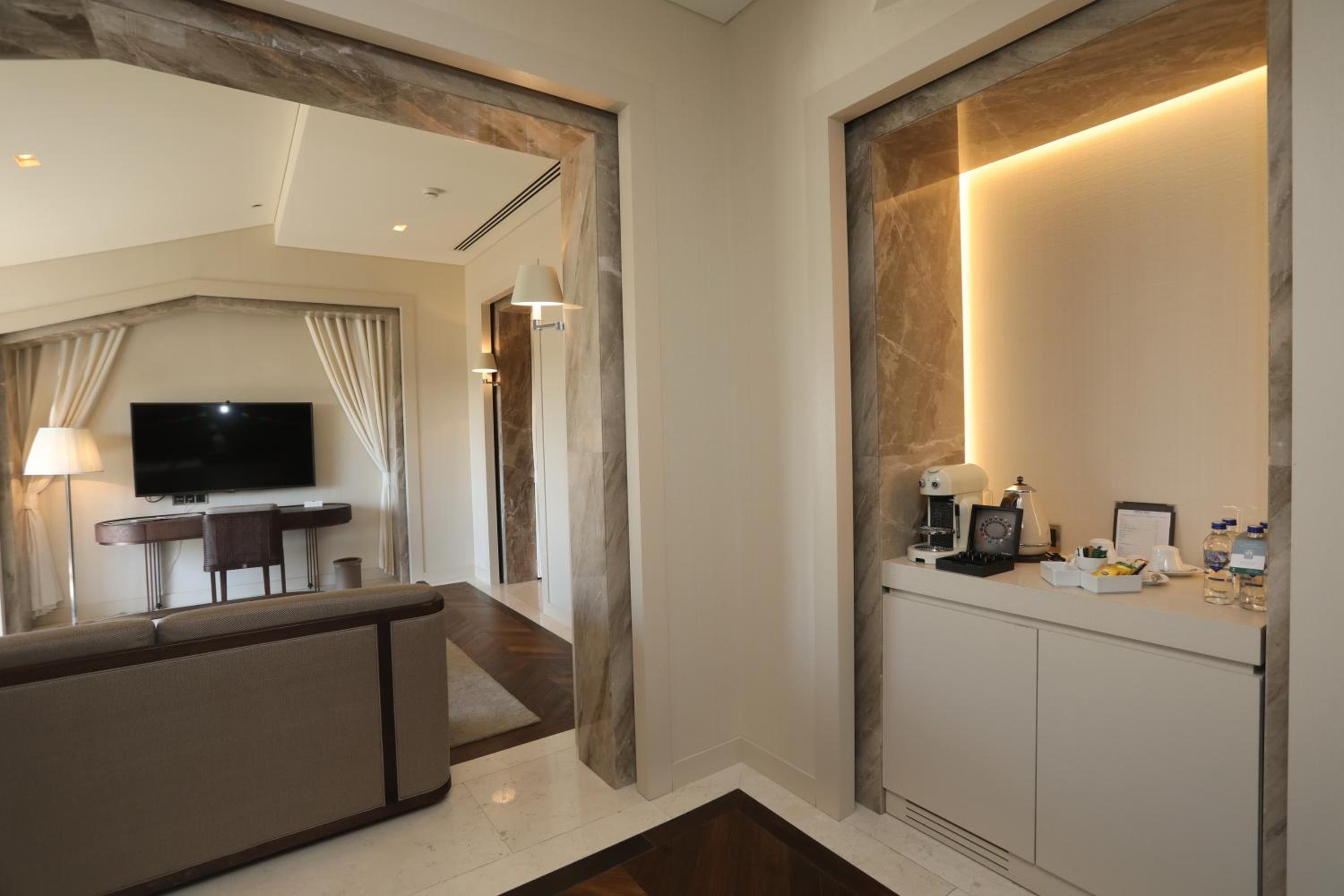 Loft Suite with Terrace photo 3