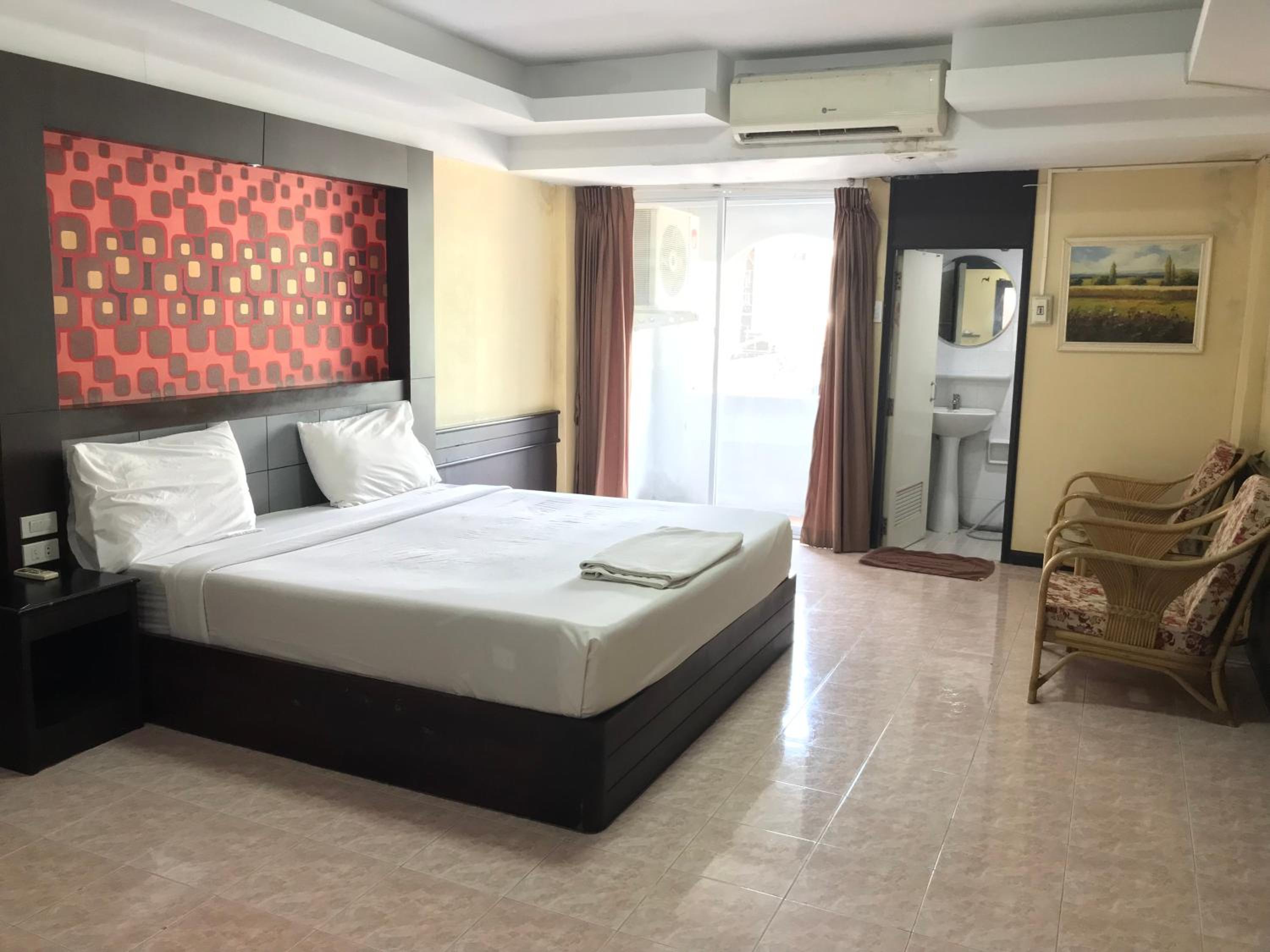 Economy Double Room - Photo 1