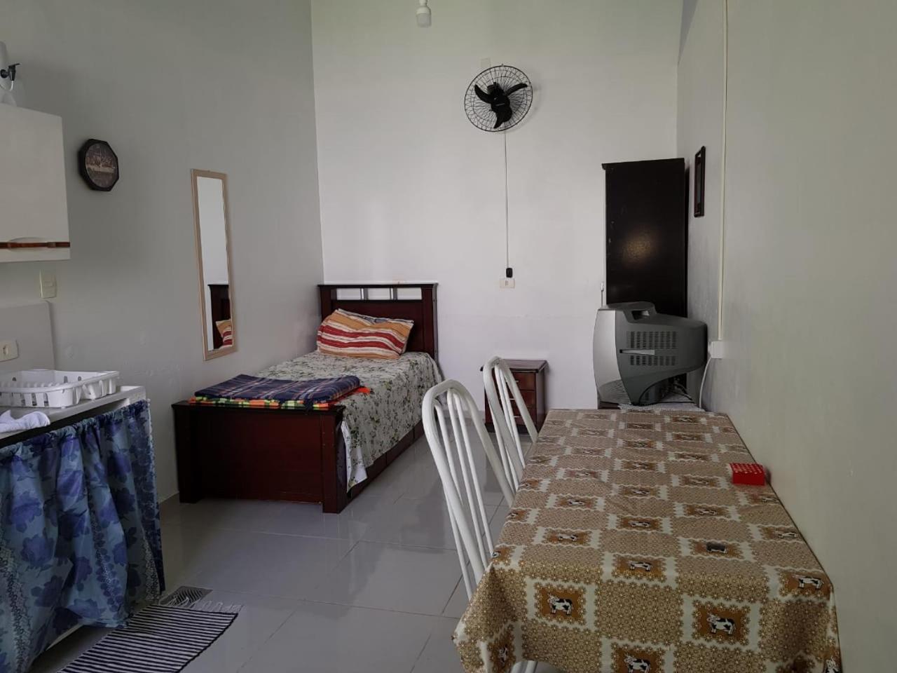 One-Bedroom House photo 1