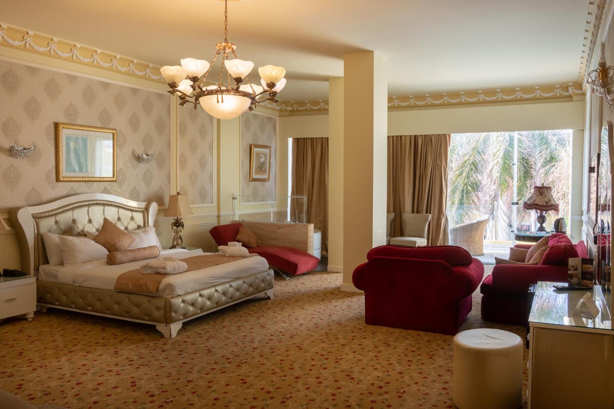 Paradise Imperial Suite-Partial Sea View & Pool View photo 3