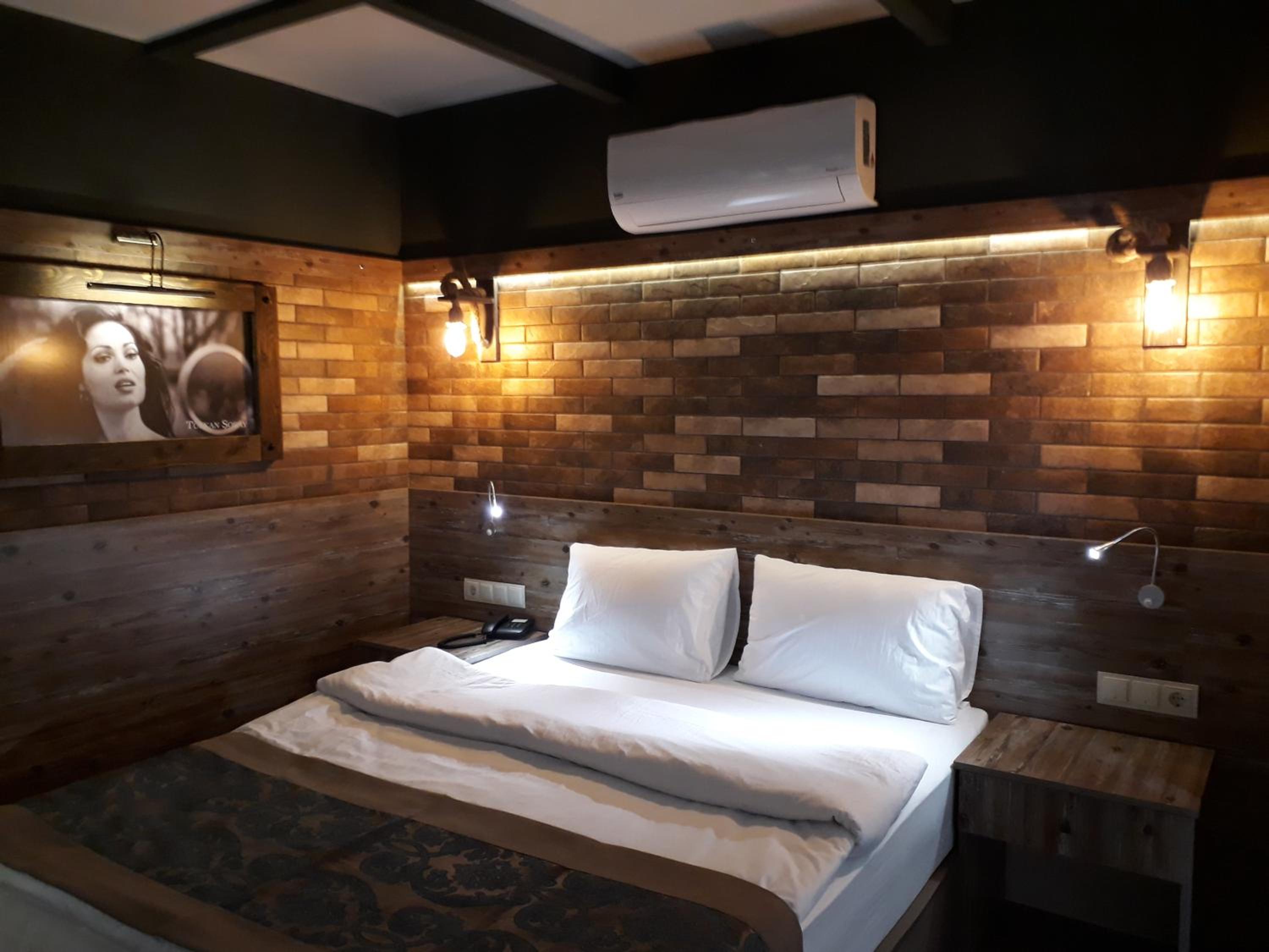 Deluxe Double or Twin Room with Balcony - Photo 14