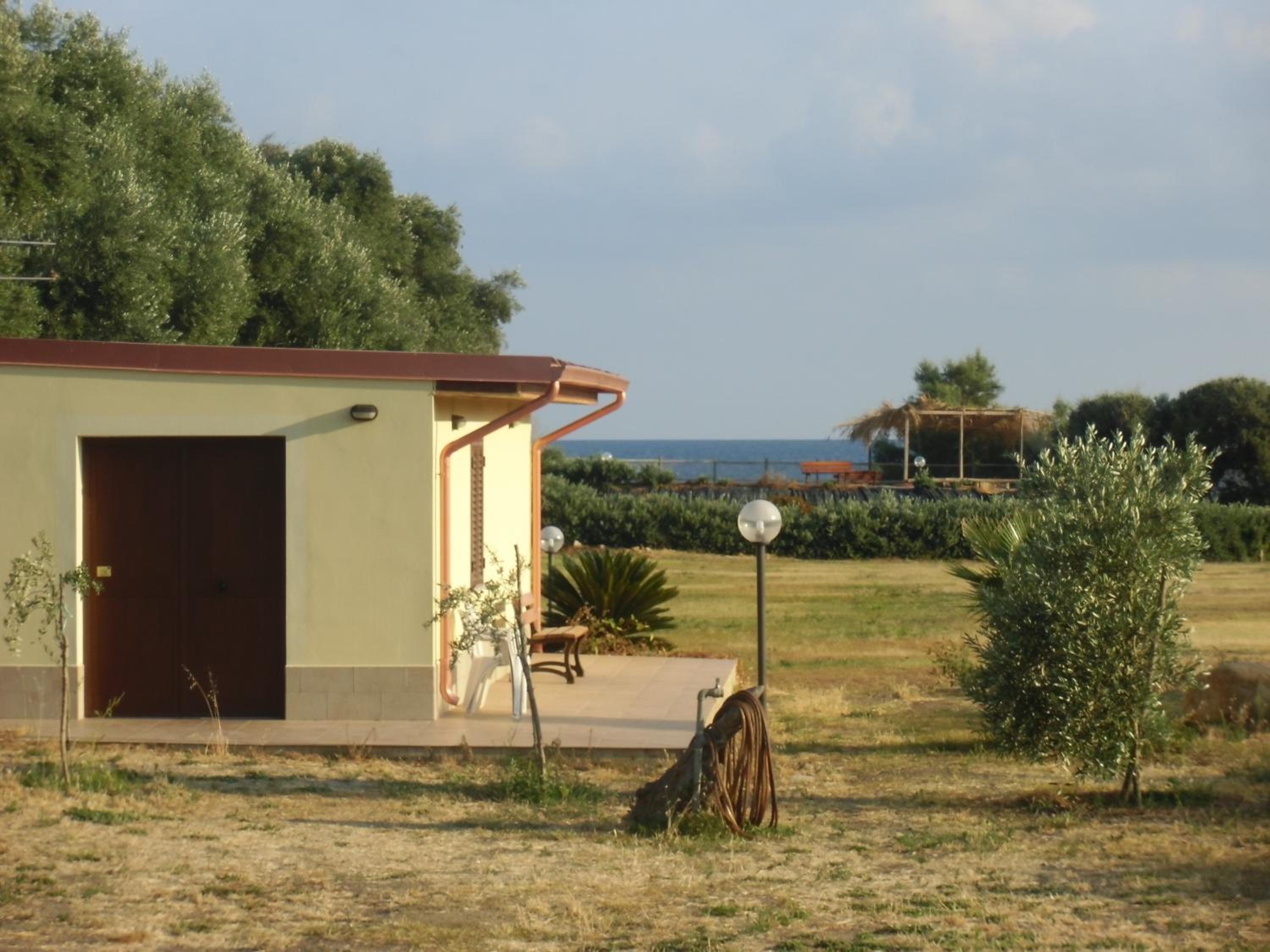 Studio Apartment with Sea View photo 3