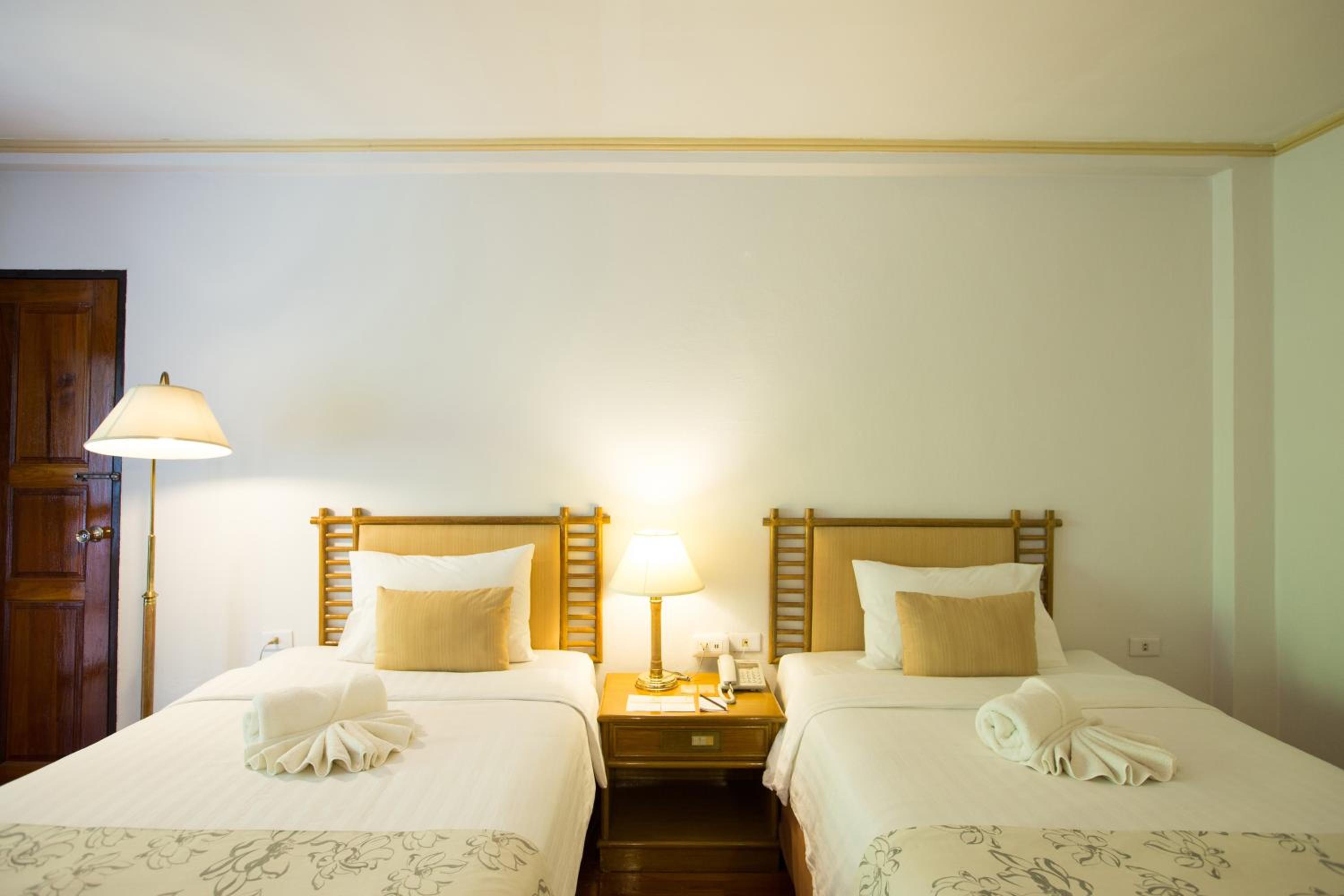 Deluxe Double or Twin Room - Photo 4