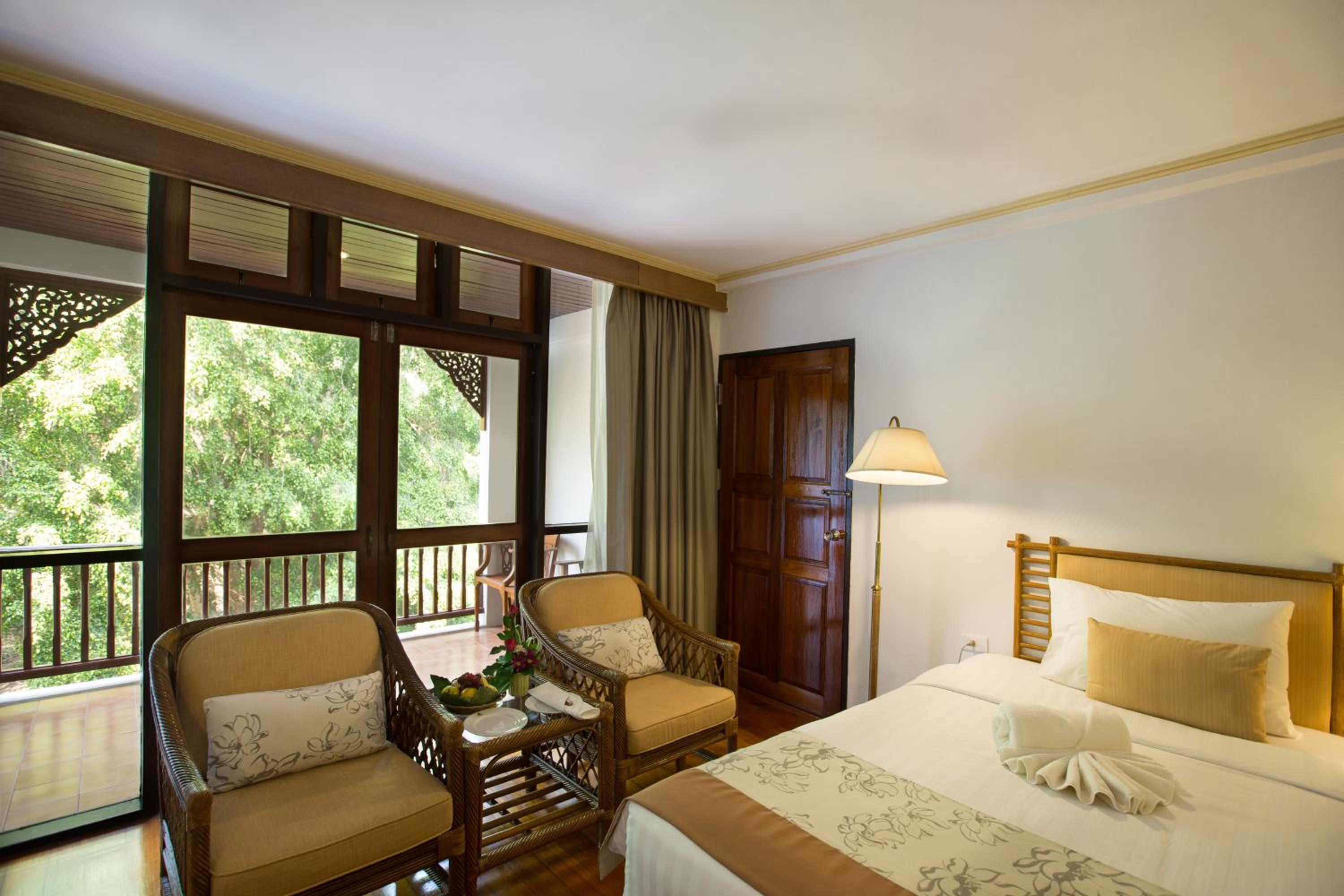 Deluxe Double or Twin Room - Photo 5