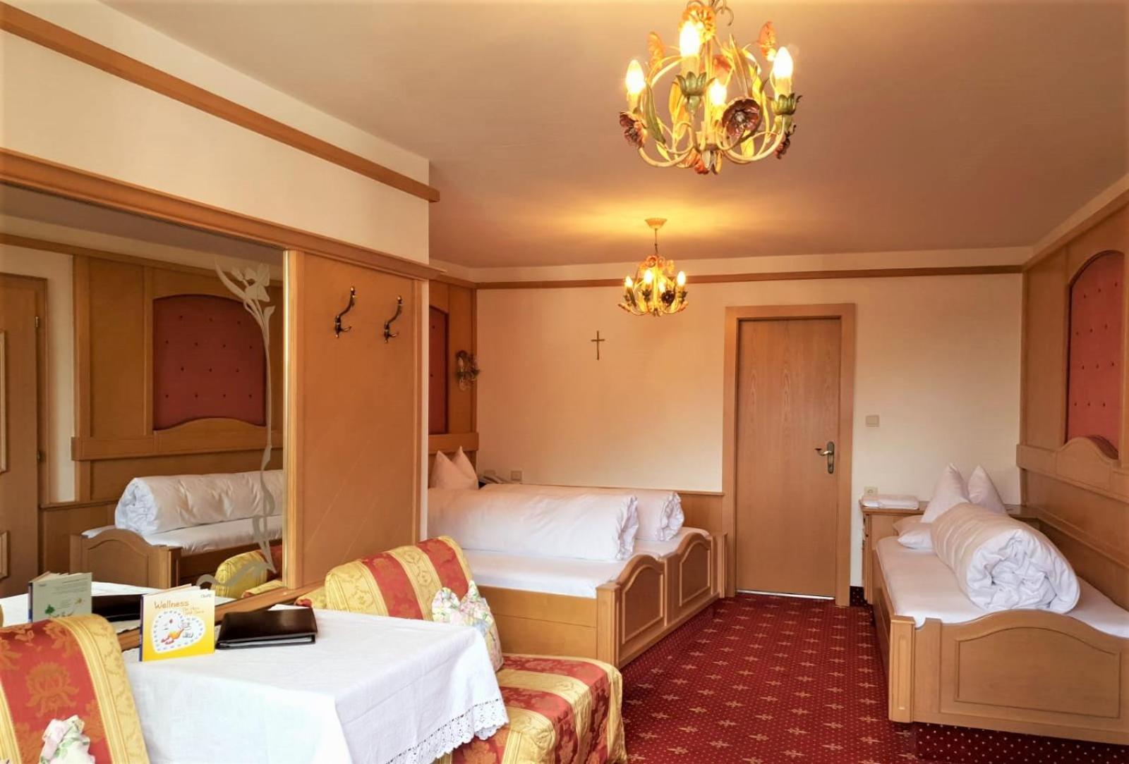 Triple Room with Balcony - Photo 1