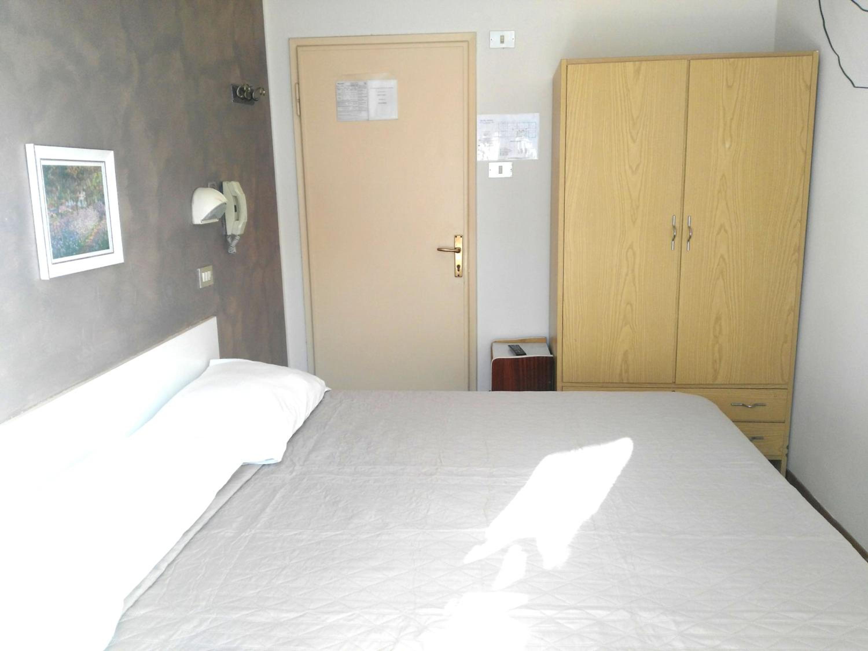 Double Room with Private External Bathroom