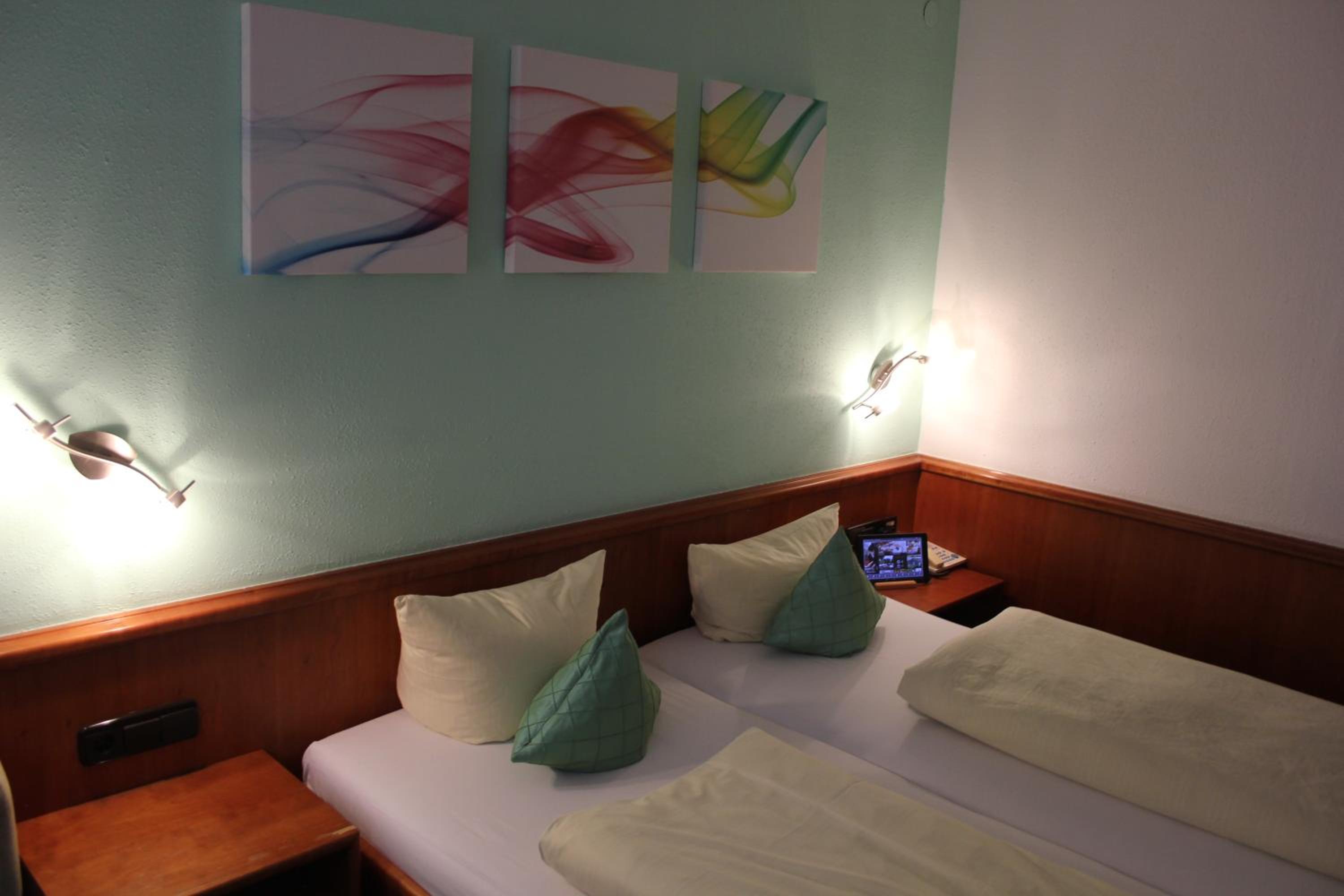 Standard Double Room photo 2