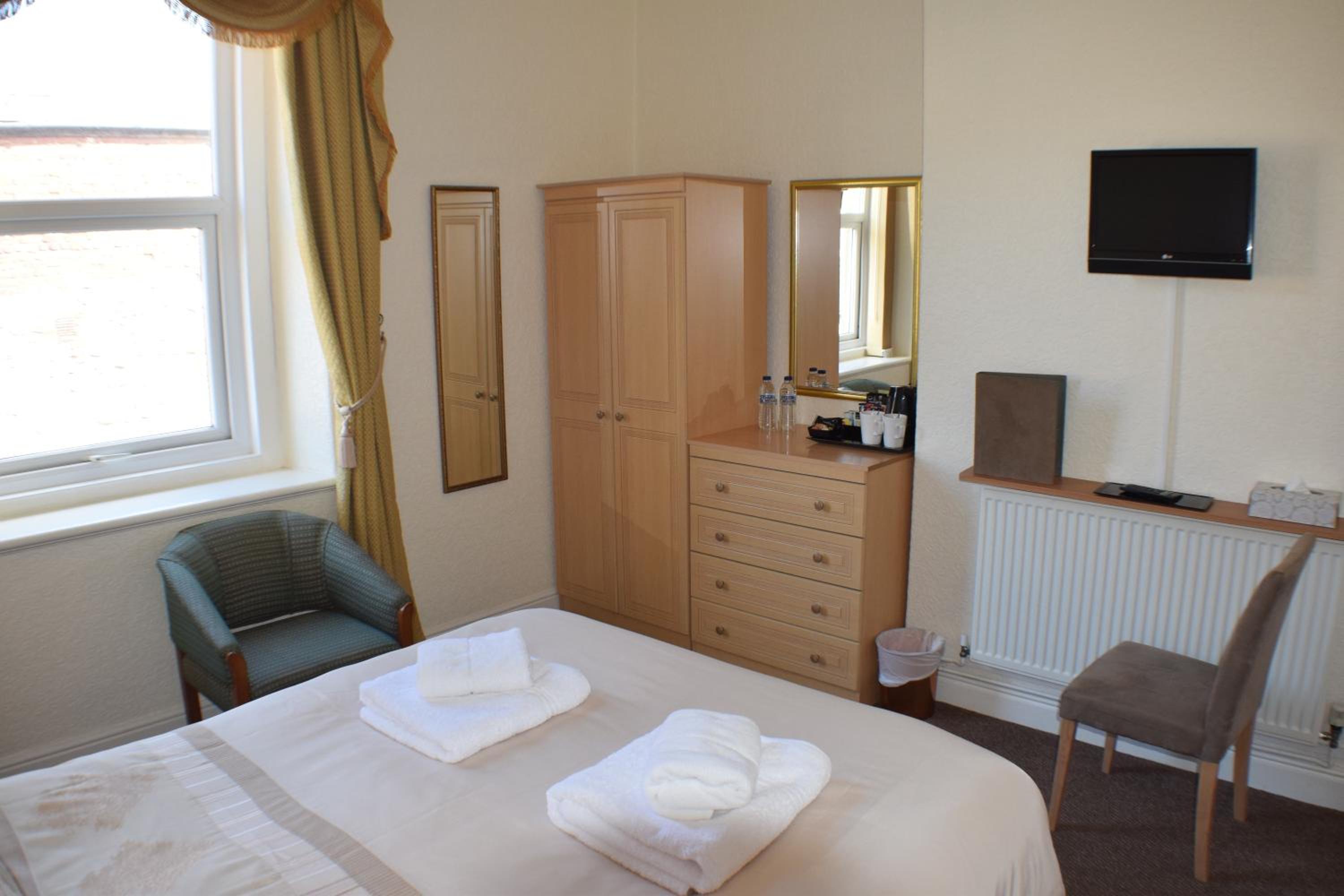 Standard Double Room photo 3