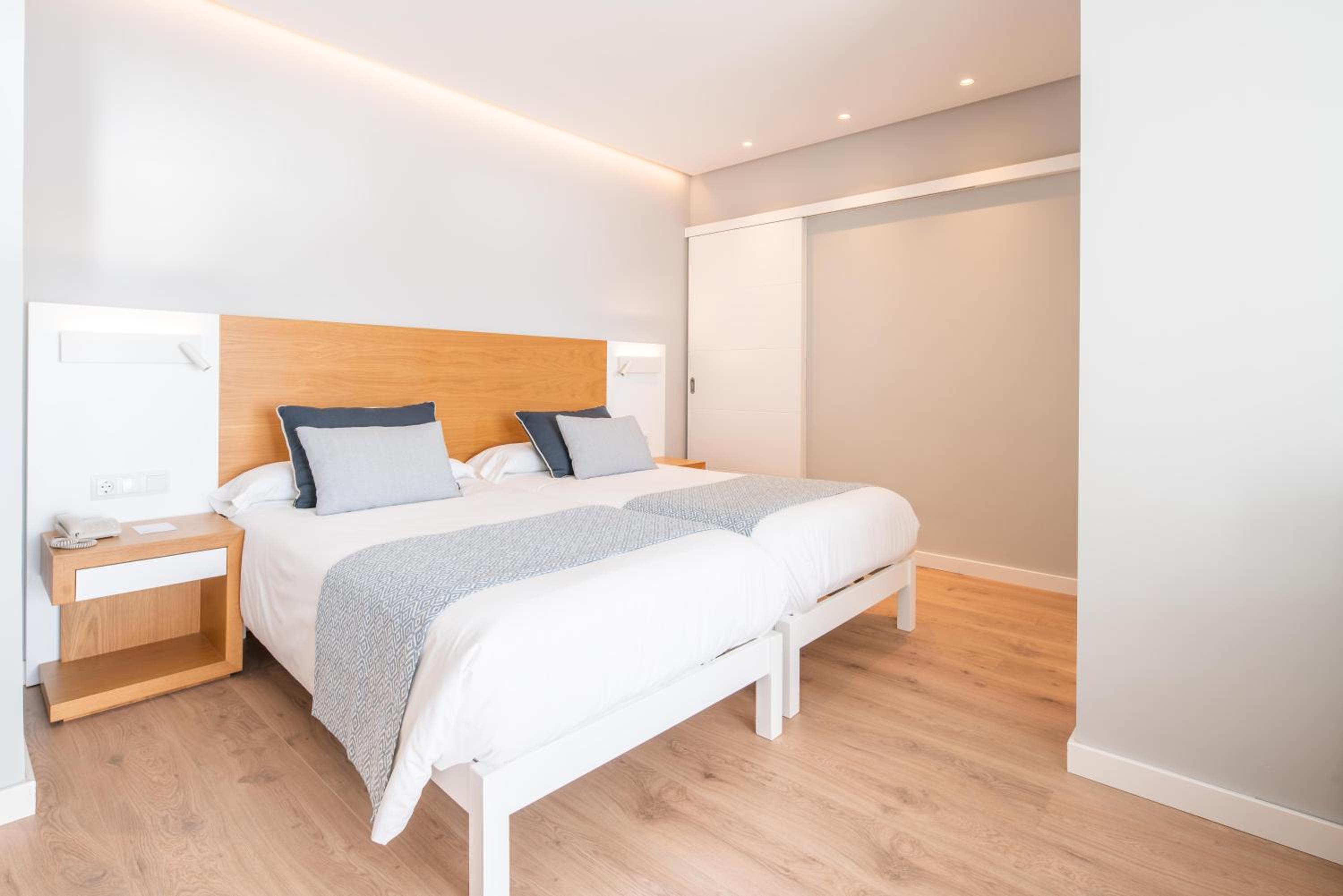 Superior Double Room - Photo 3