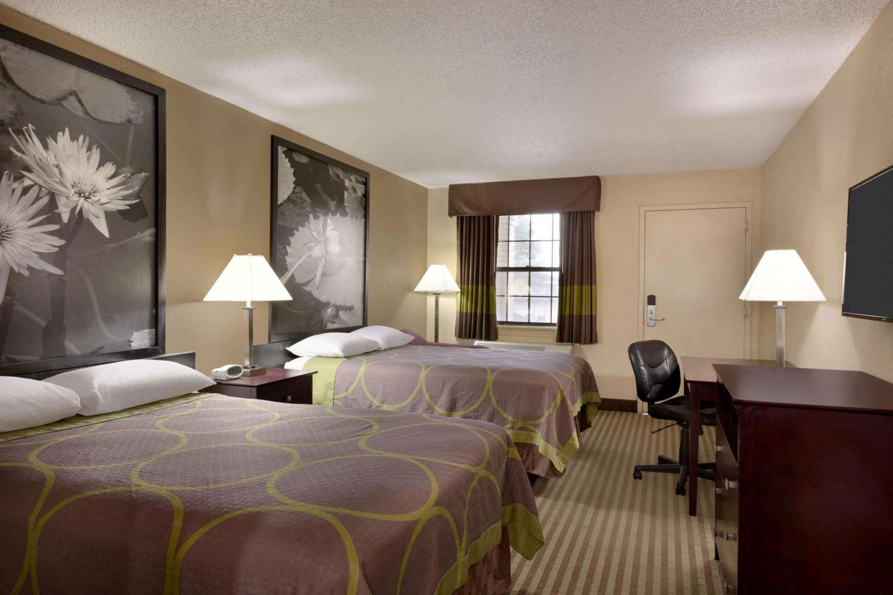 Double Room with Two Double Beds - Non-Smoking - Photo 5