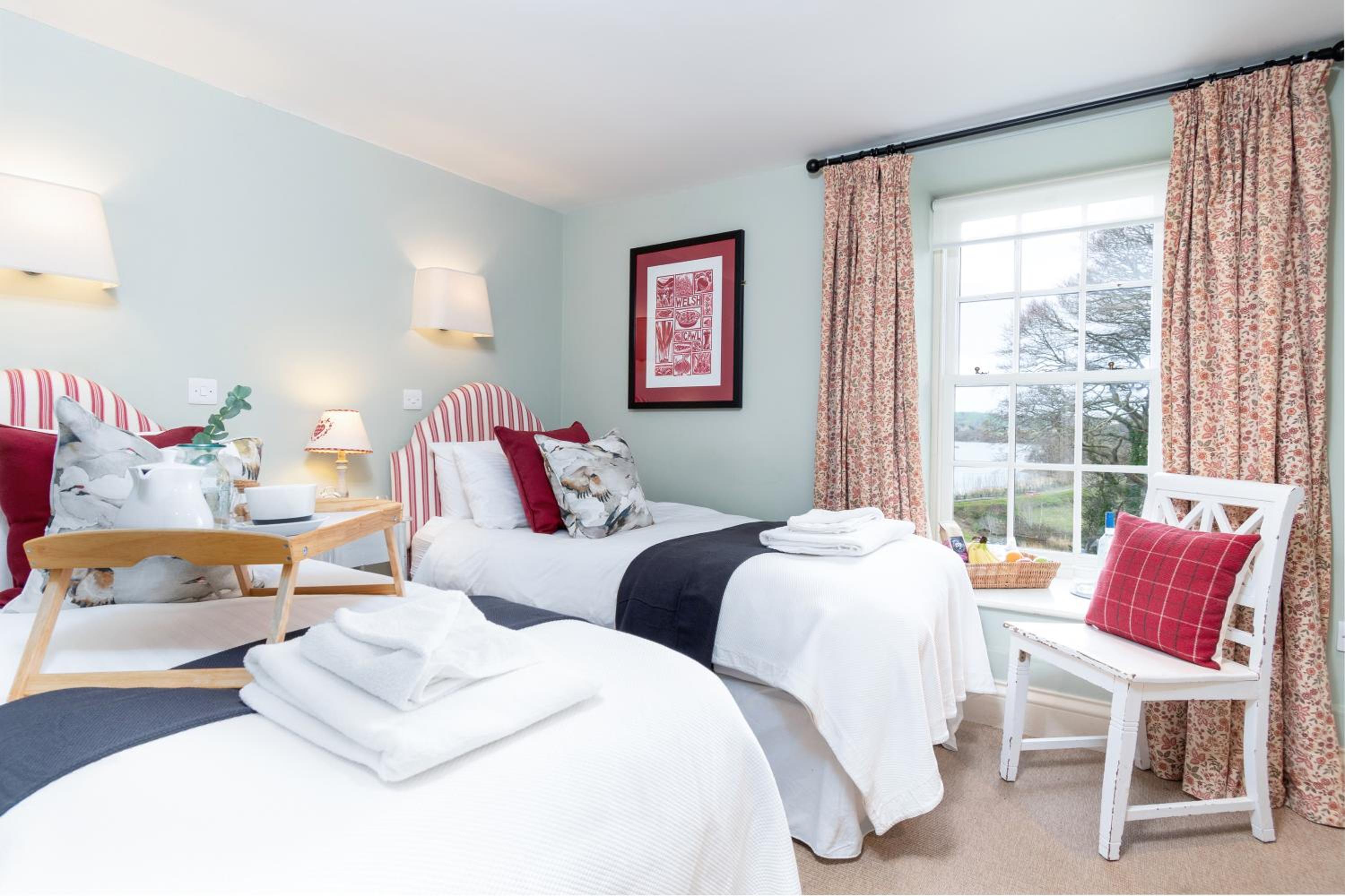 Twin Room with Mountain View photo 1
