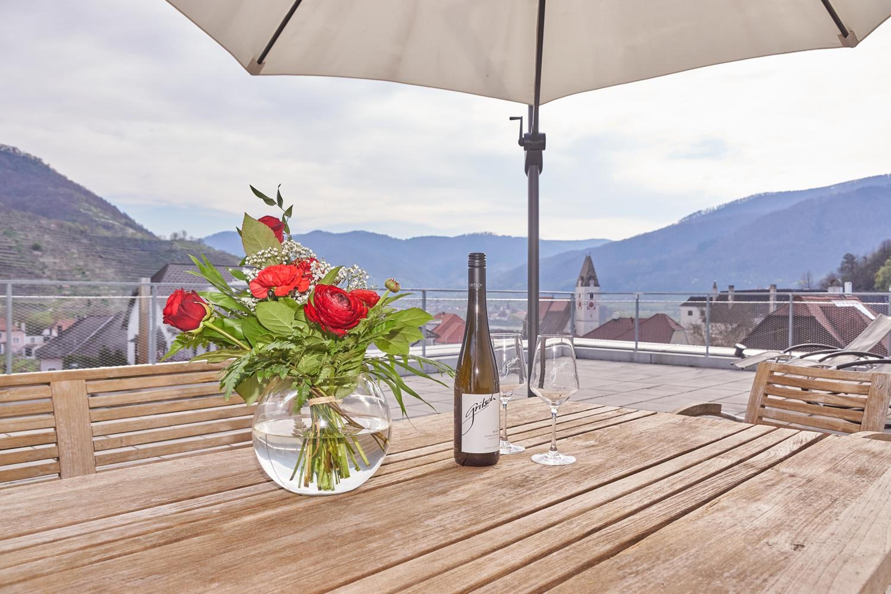 Apartment with Terrace photo 2