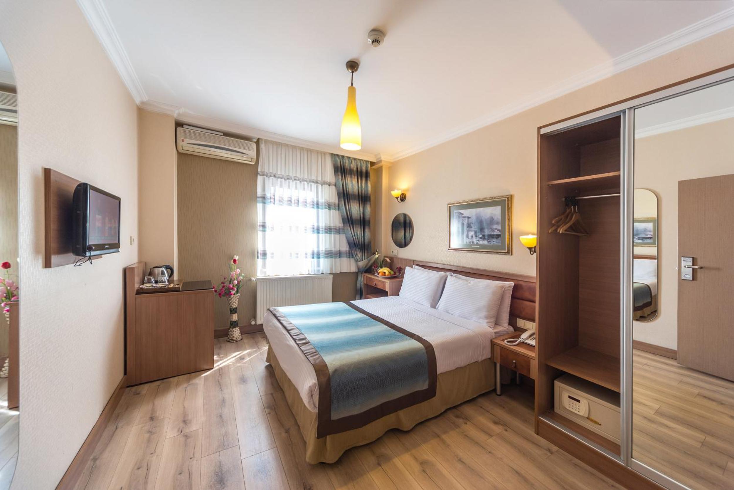 Single Room photo 2