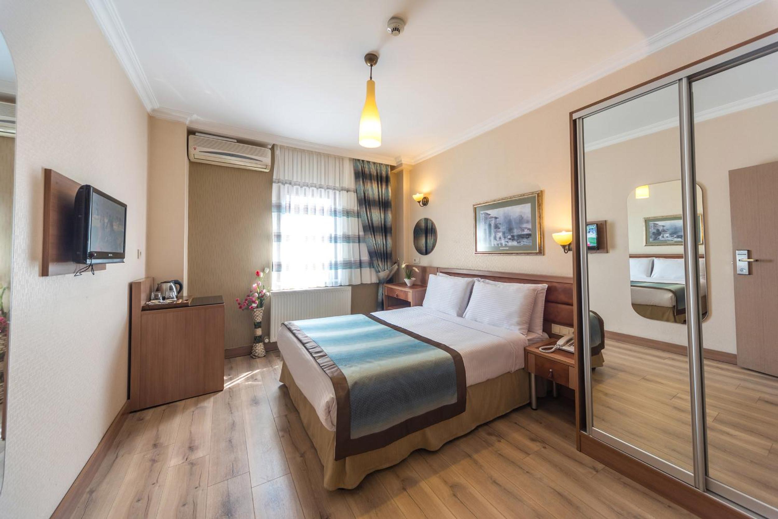 Single Room photo 3