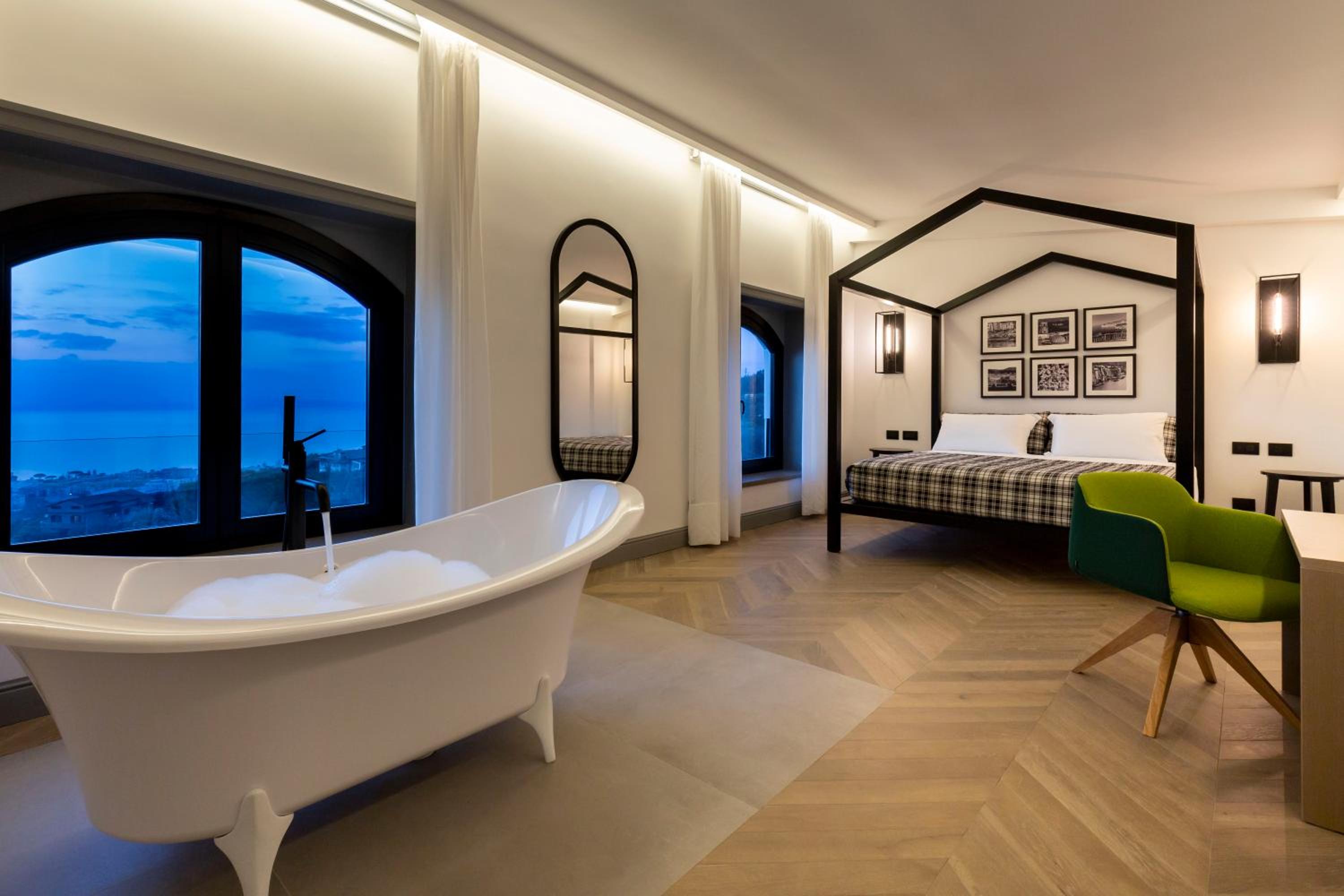 Superior Suite with Sea View