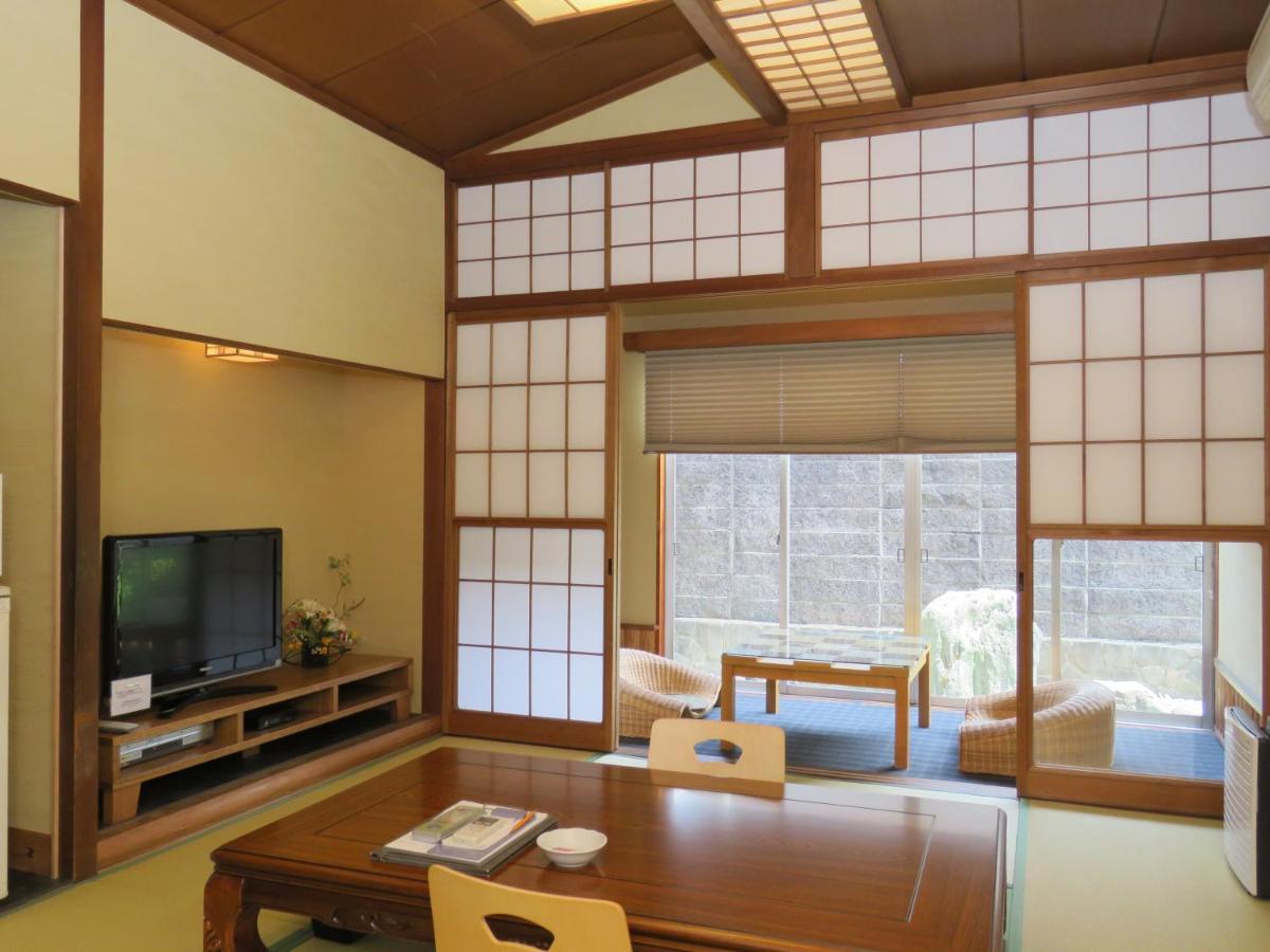 One-Bedroom Suite photo 2