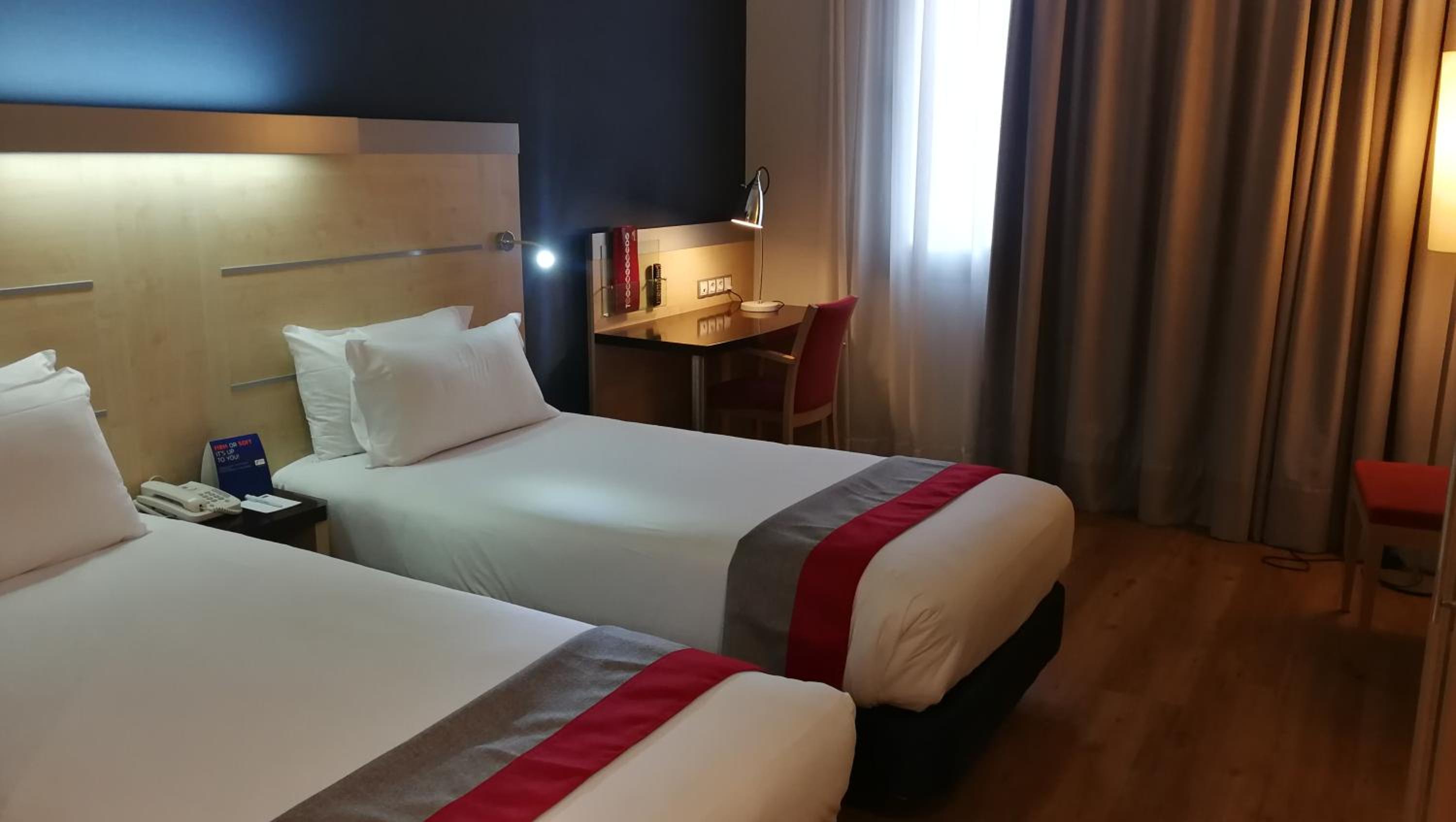 Standard Twin Room - Free Breakfast - Photo 2