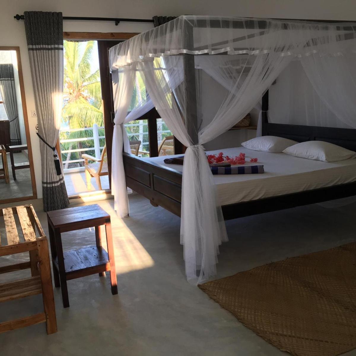 Deluxe King Room photo 1