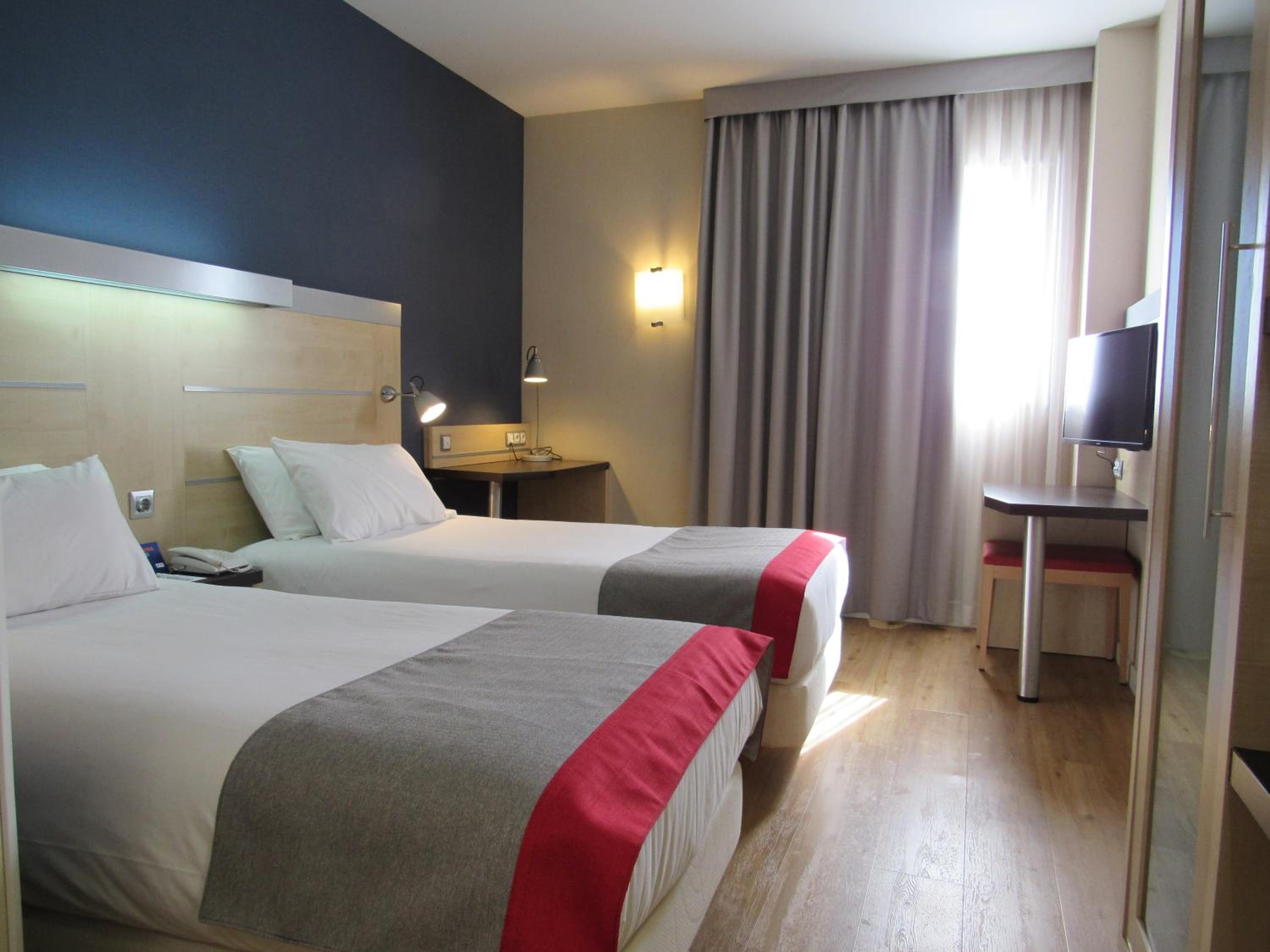 Standard Twin Room - Free Breakfast - Photo 1