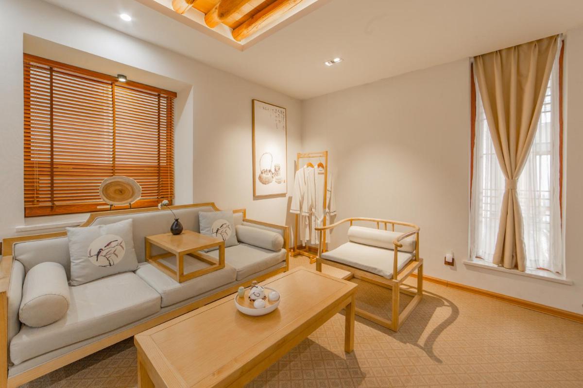 Superior Double Room with Bath photo 2
