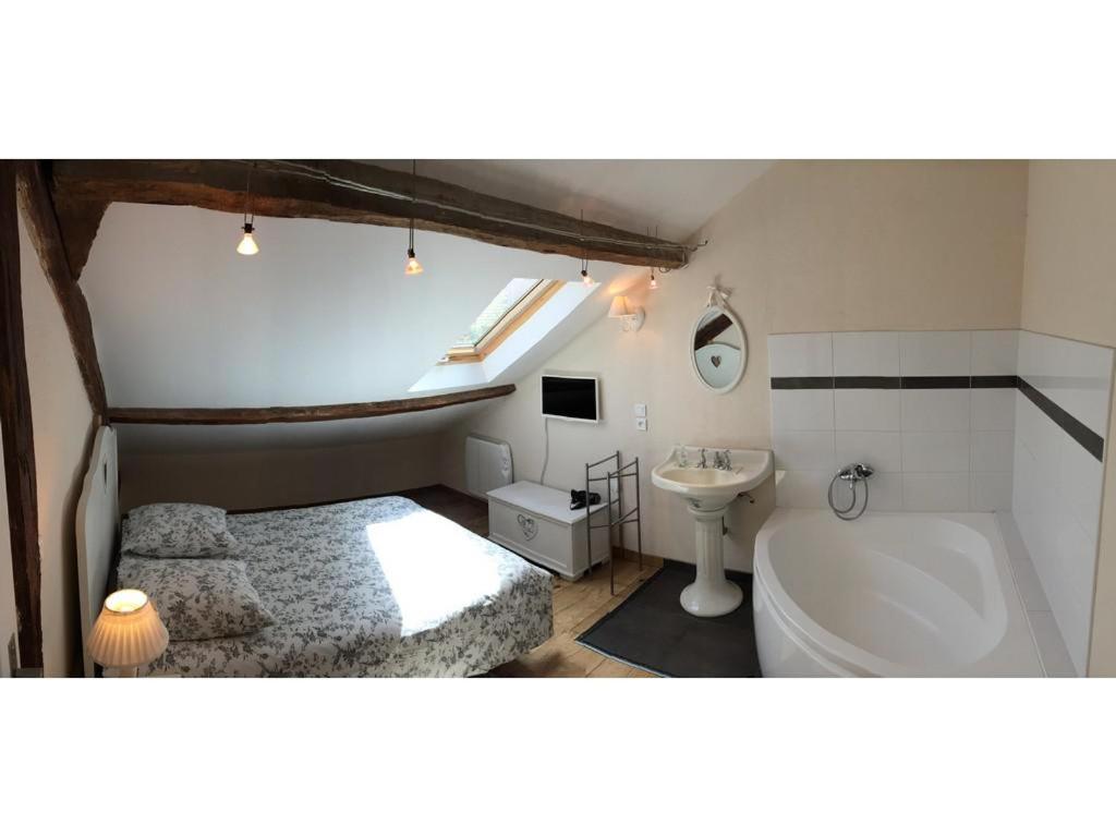 Deluxe Junior Suite photo 2