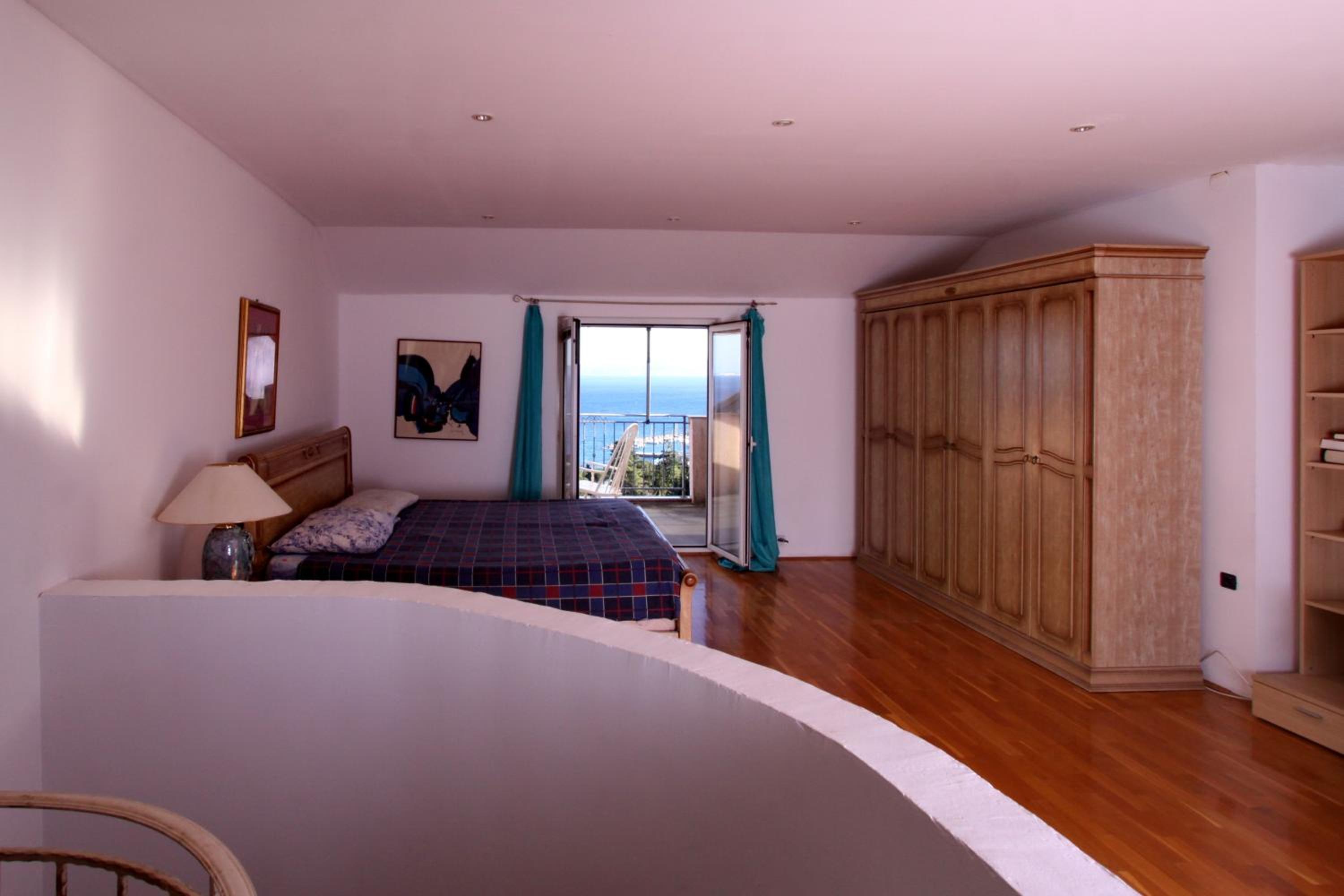 Maisonette photo 3