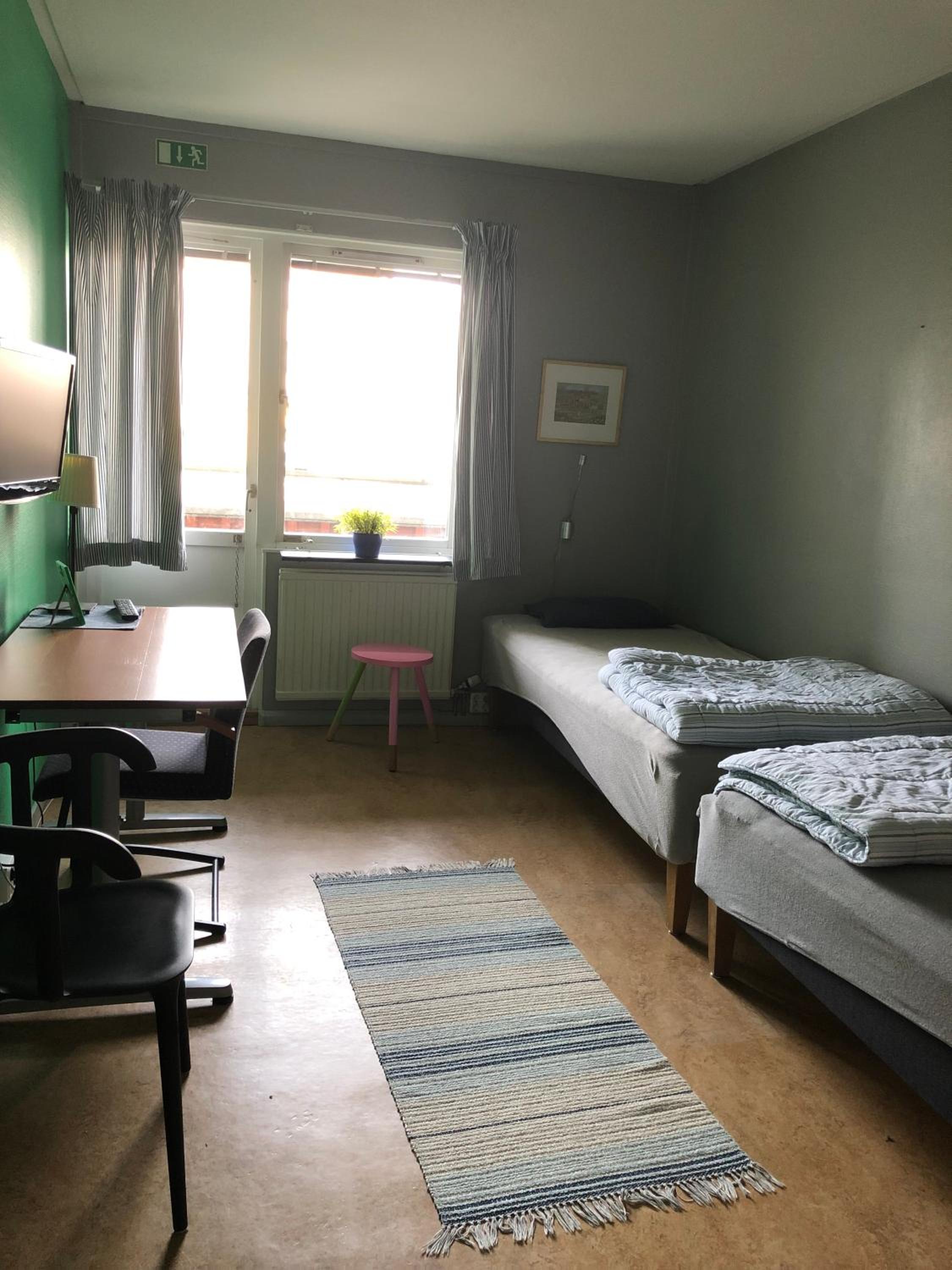 Three-Bedroom Apartment photo 1