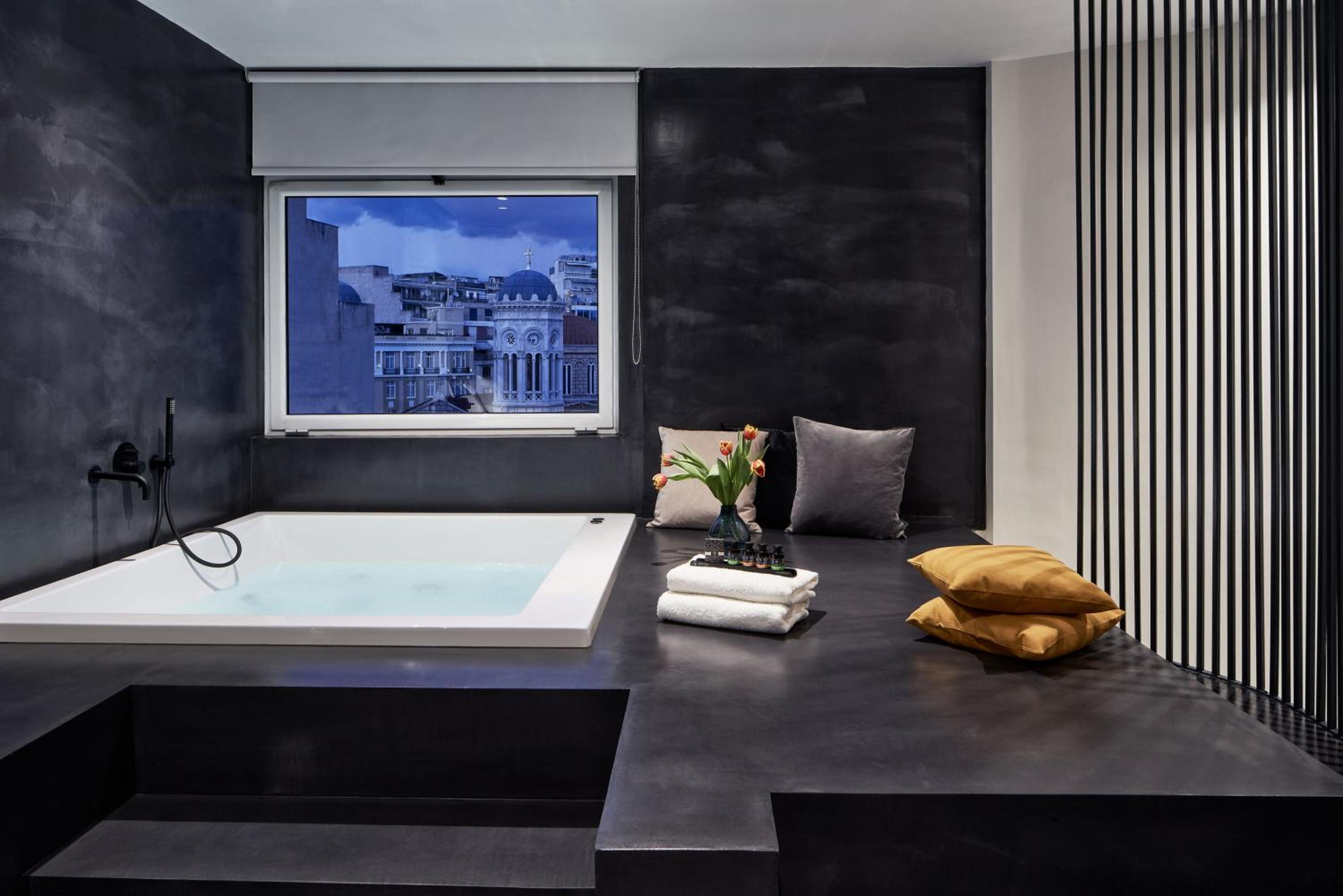 Loft with Athens City View and Hot Tub photo 2