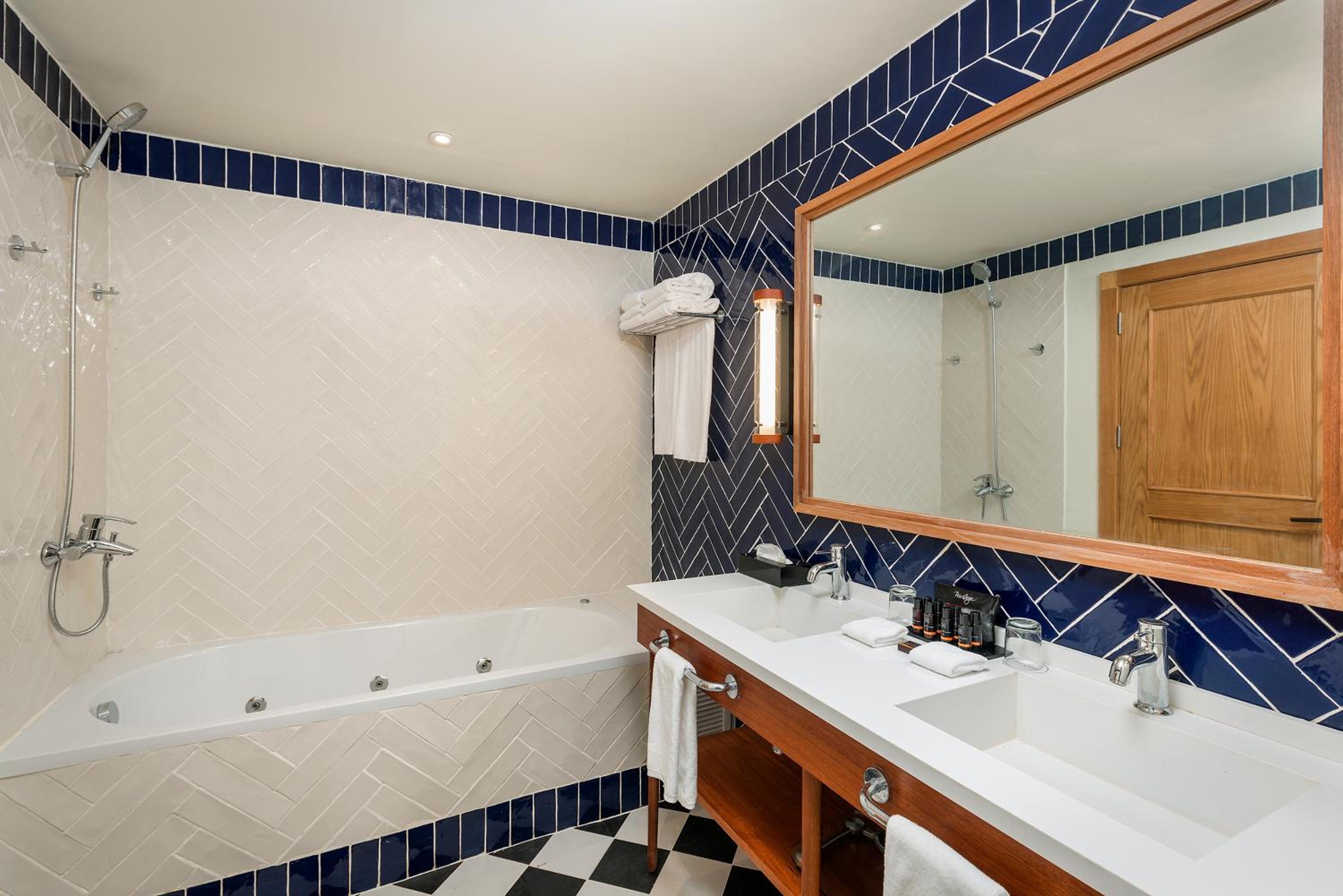 Privilege Junior Suite Rooftop With Jacuzzi