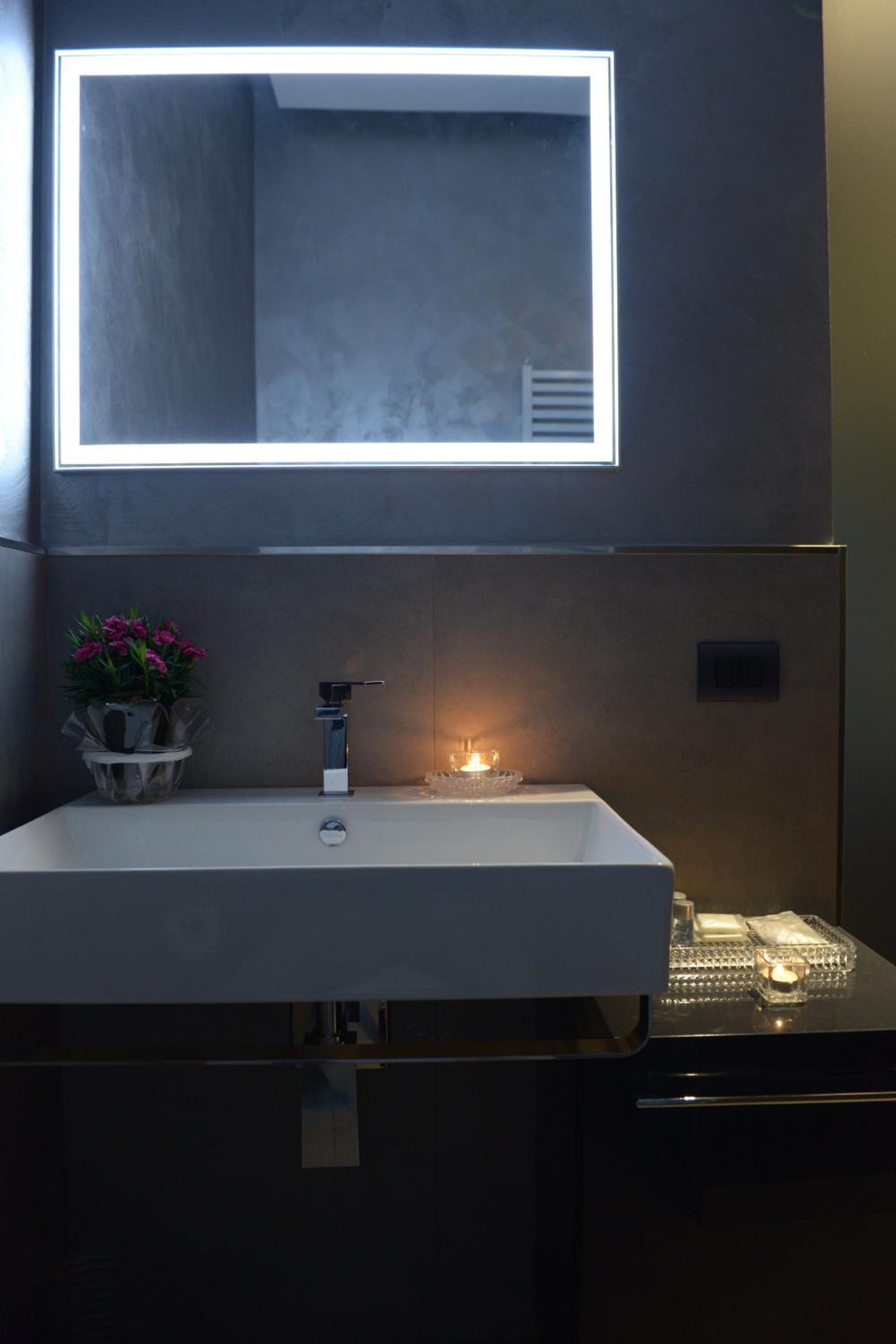 Studio Apartment - Photo 25