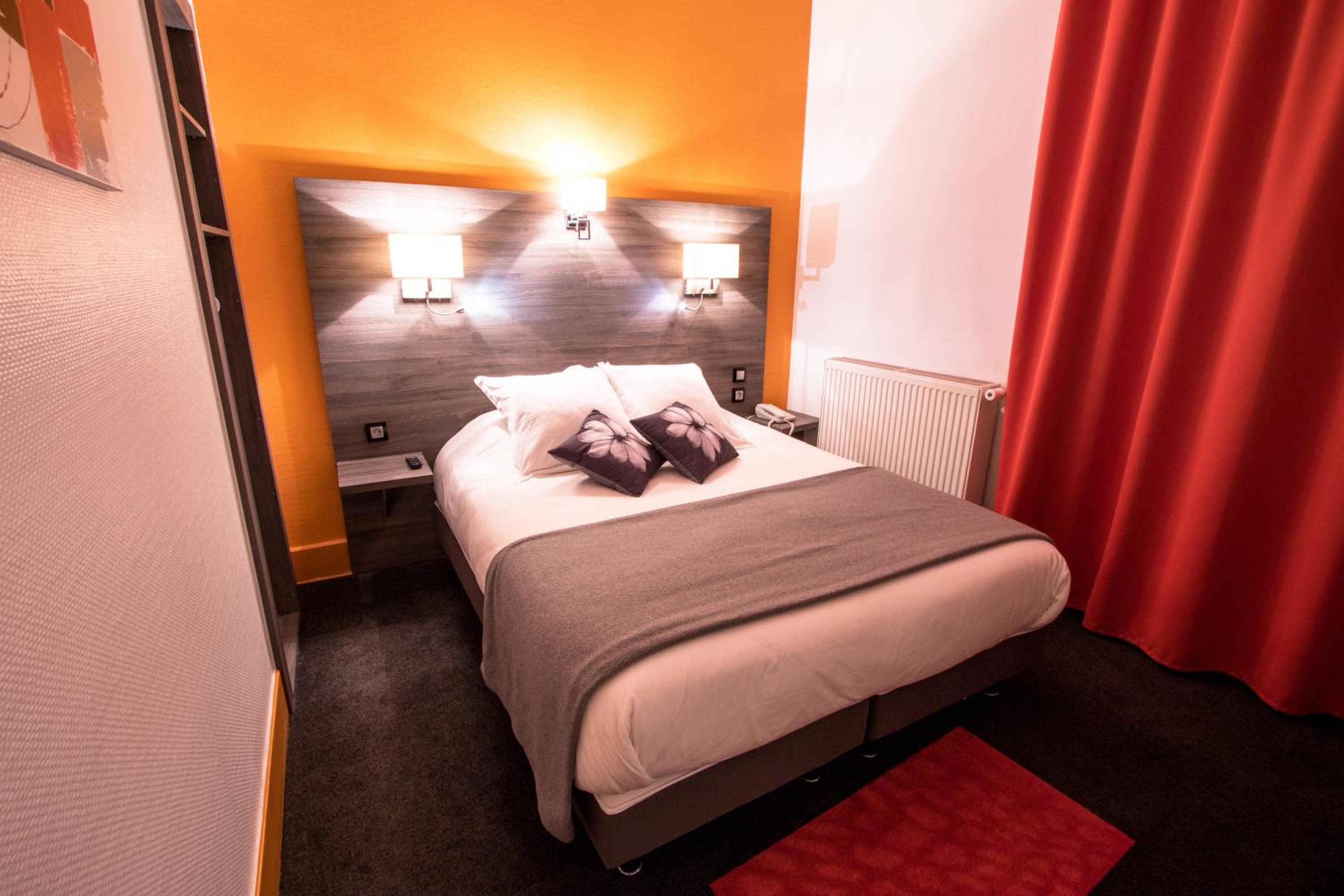 Double Room - Photo 4