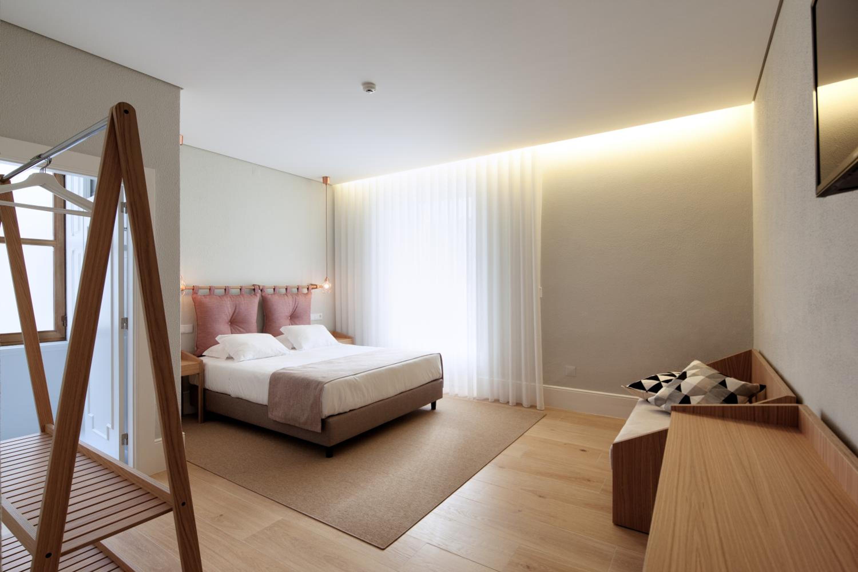 Comfort Triple Room (Semi Basement)