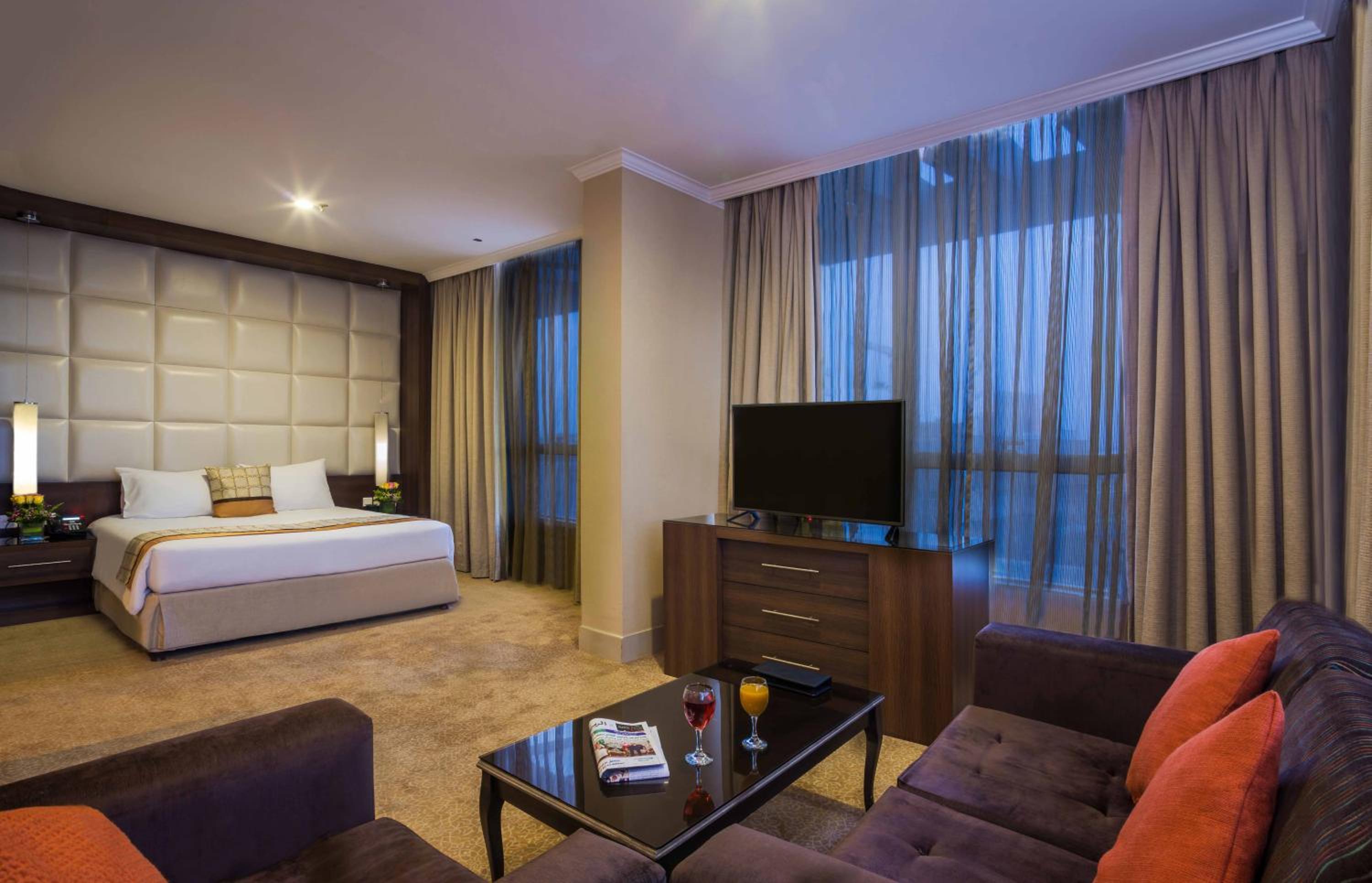 Deluxe Suite
