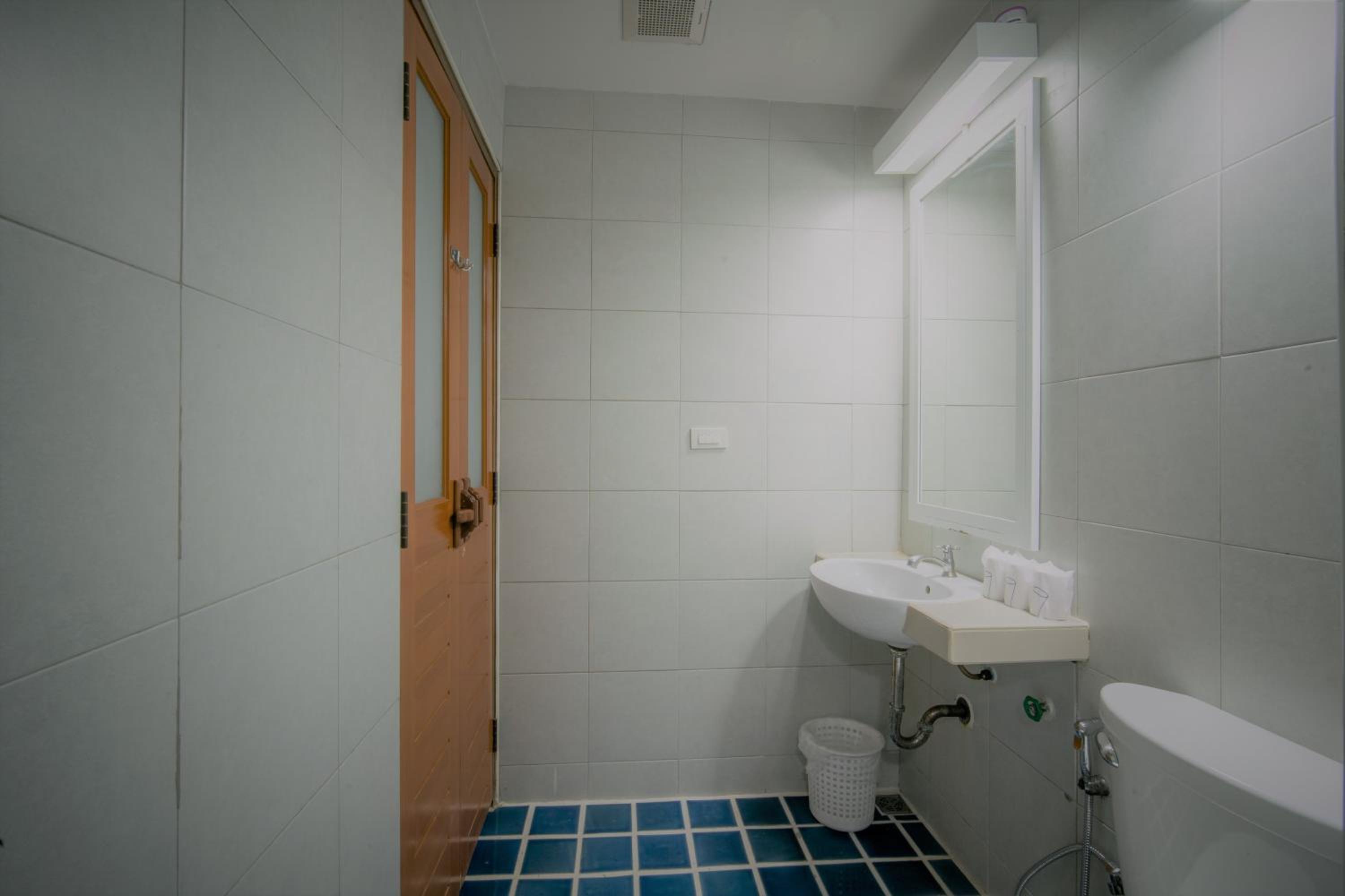 Deluxe Twin Room photo 2