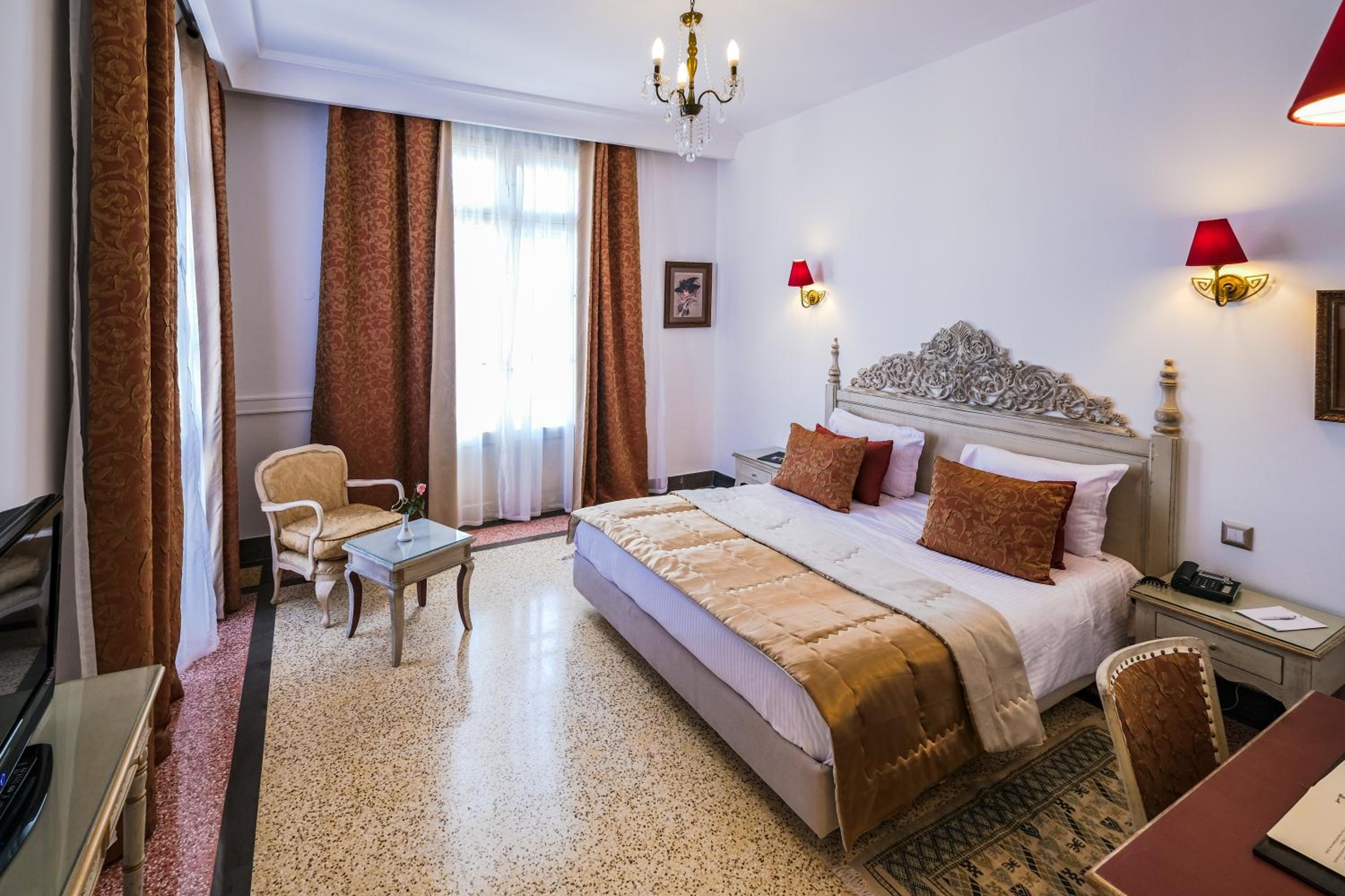 Junior Suite (2 Adults) photo 3