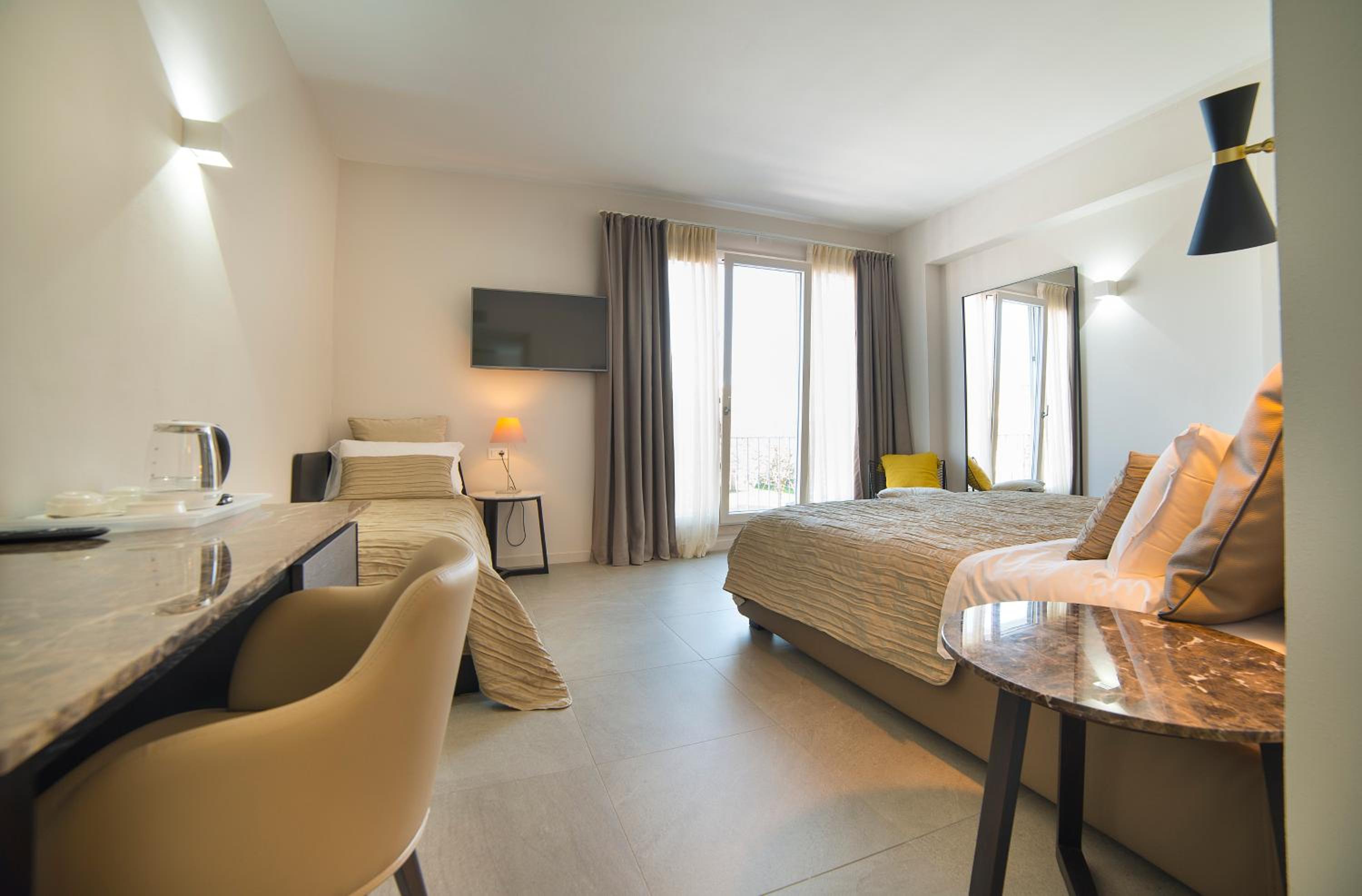 Deluxe Triple Room - Photo 6