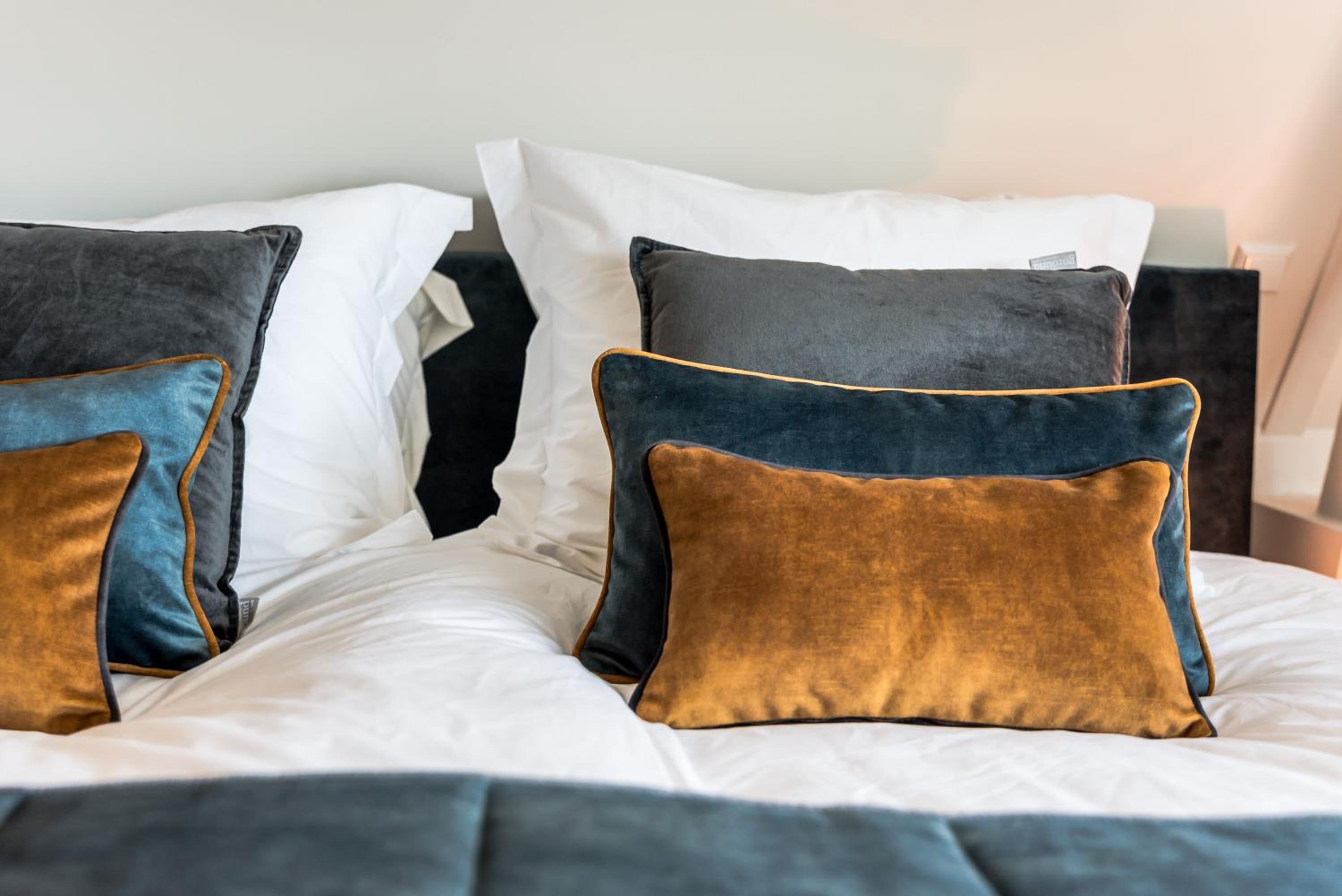 Deluxe Double Room with Bath photo 1
