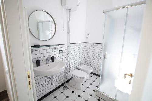 Triple Room with Private Bathroom photo 3