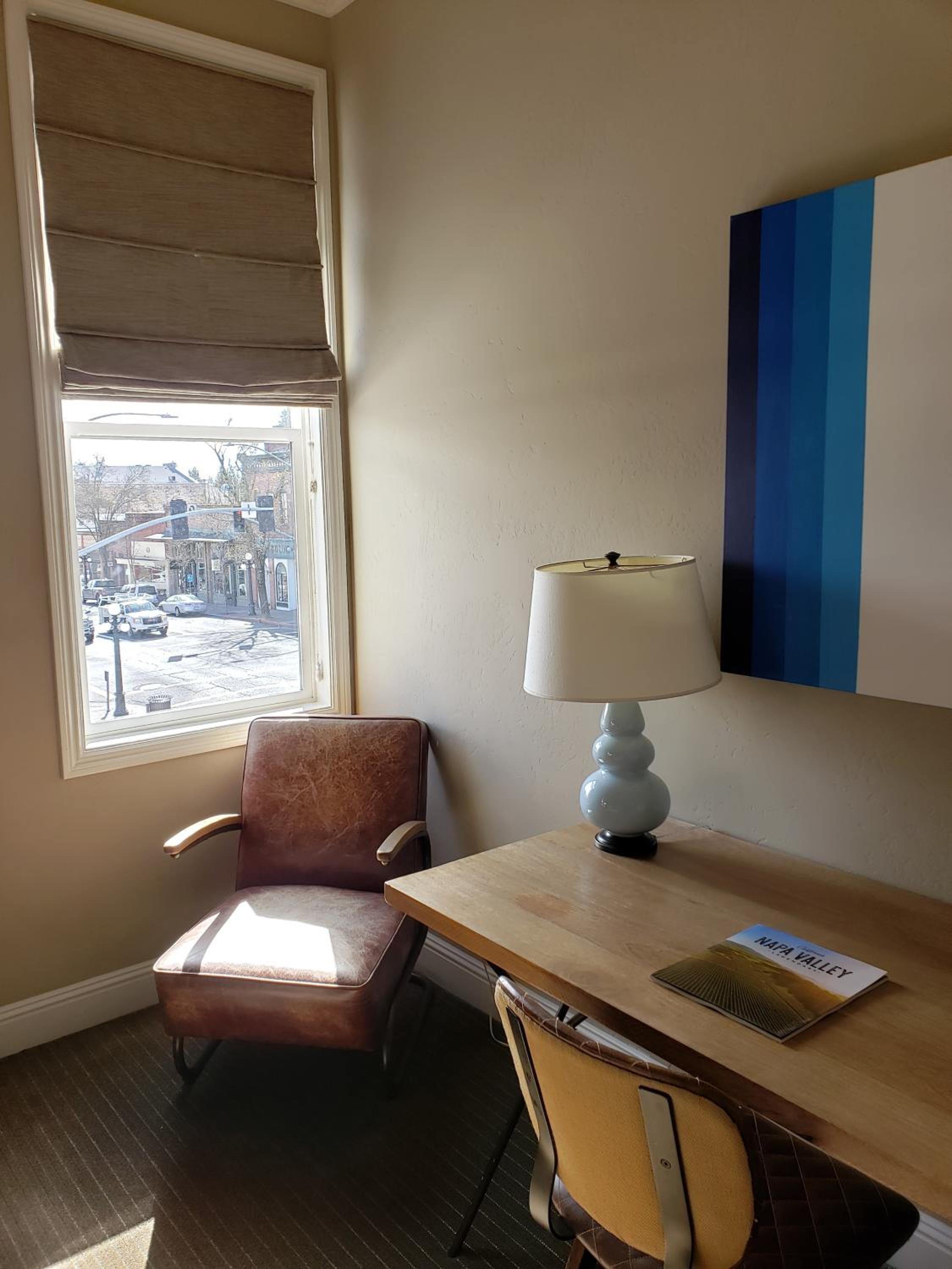 Premium King Room photo 2