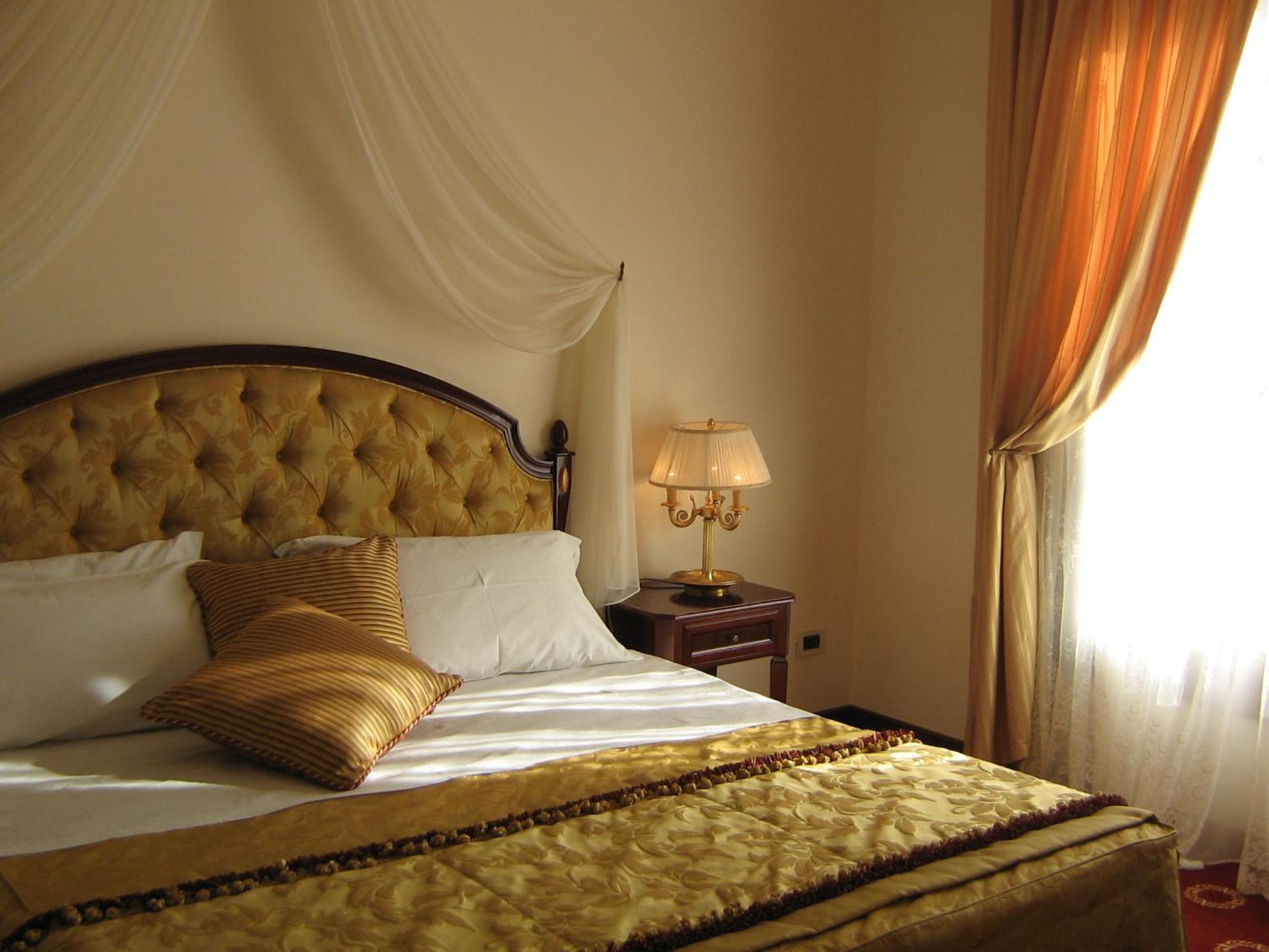 Suite - Photo 4
