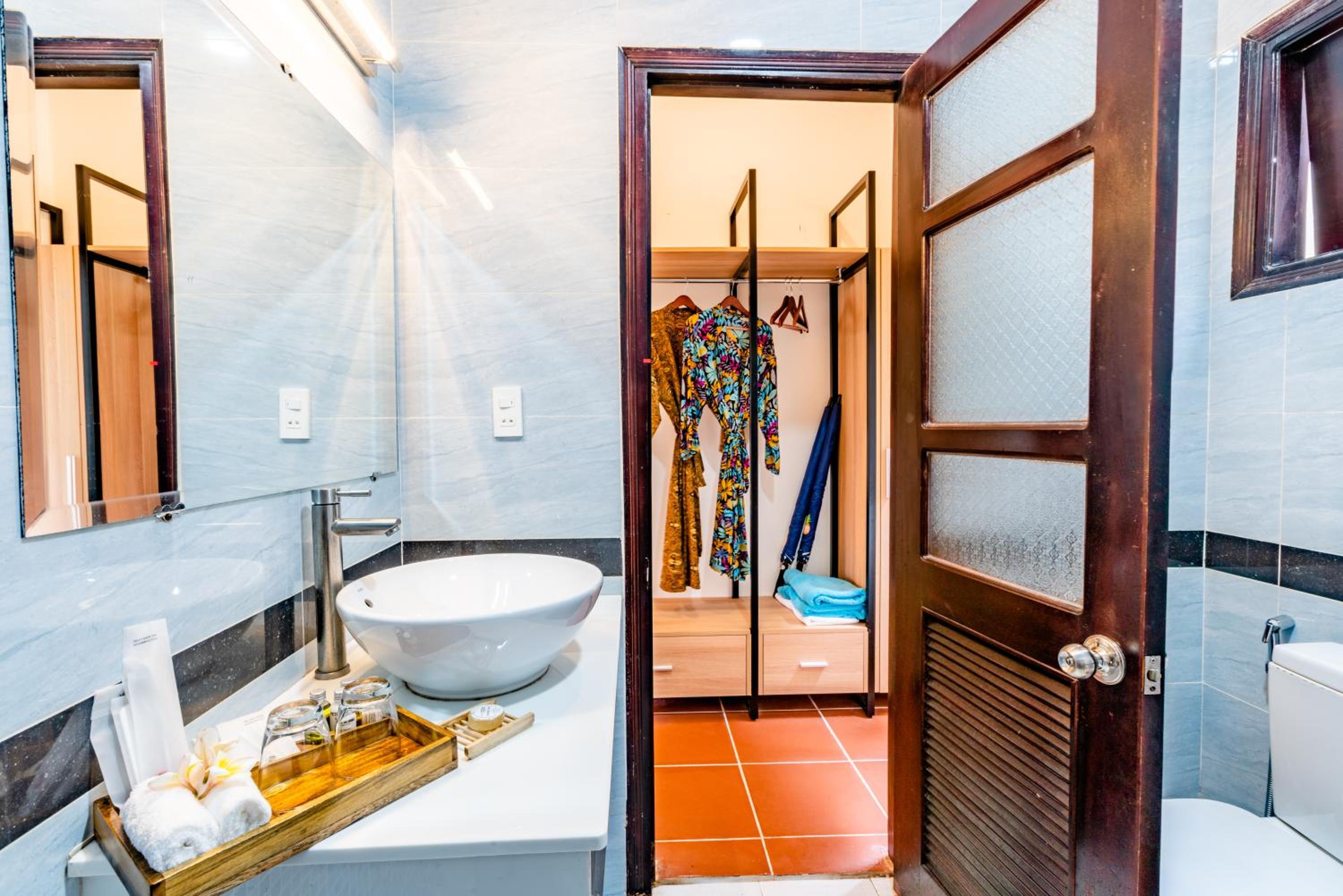 Double Room with Pool View photo 3
