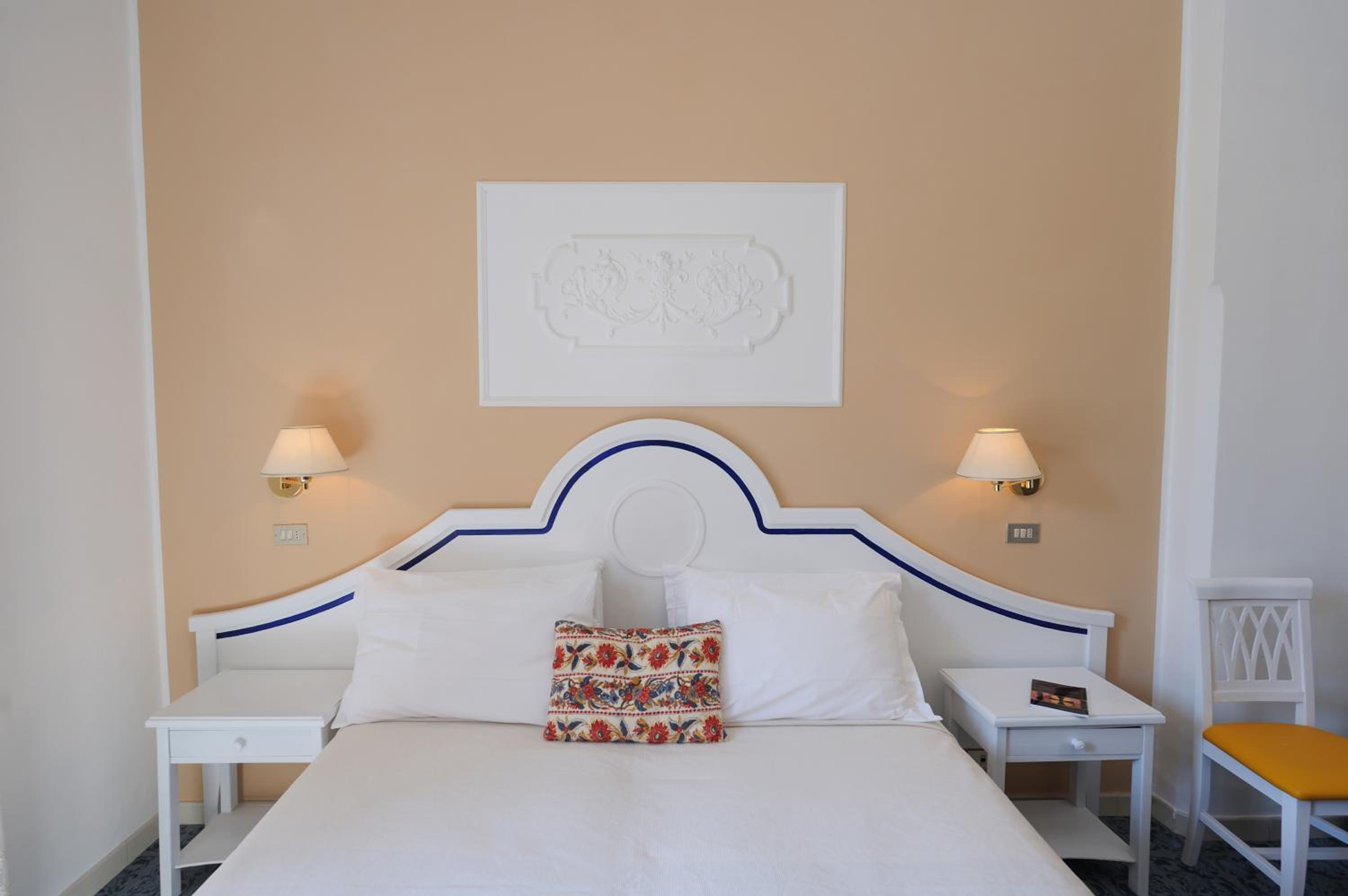 Superior Double or Twin Room with Sea View - Photo 3