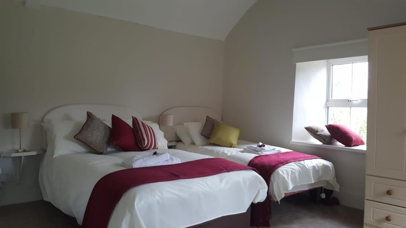 Triple Room with Private Bathroom - Photo 4