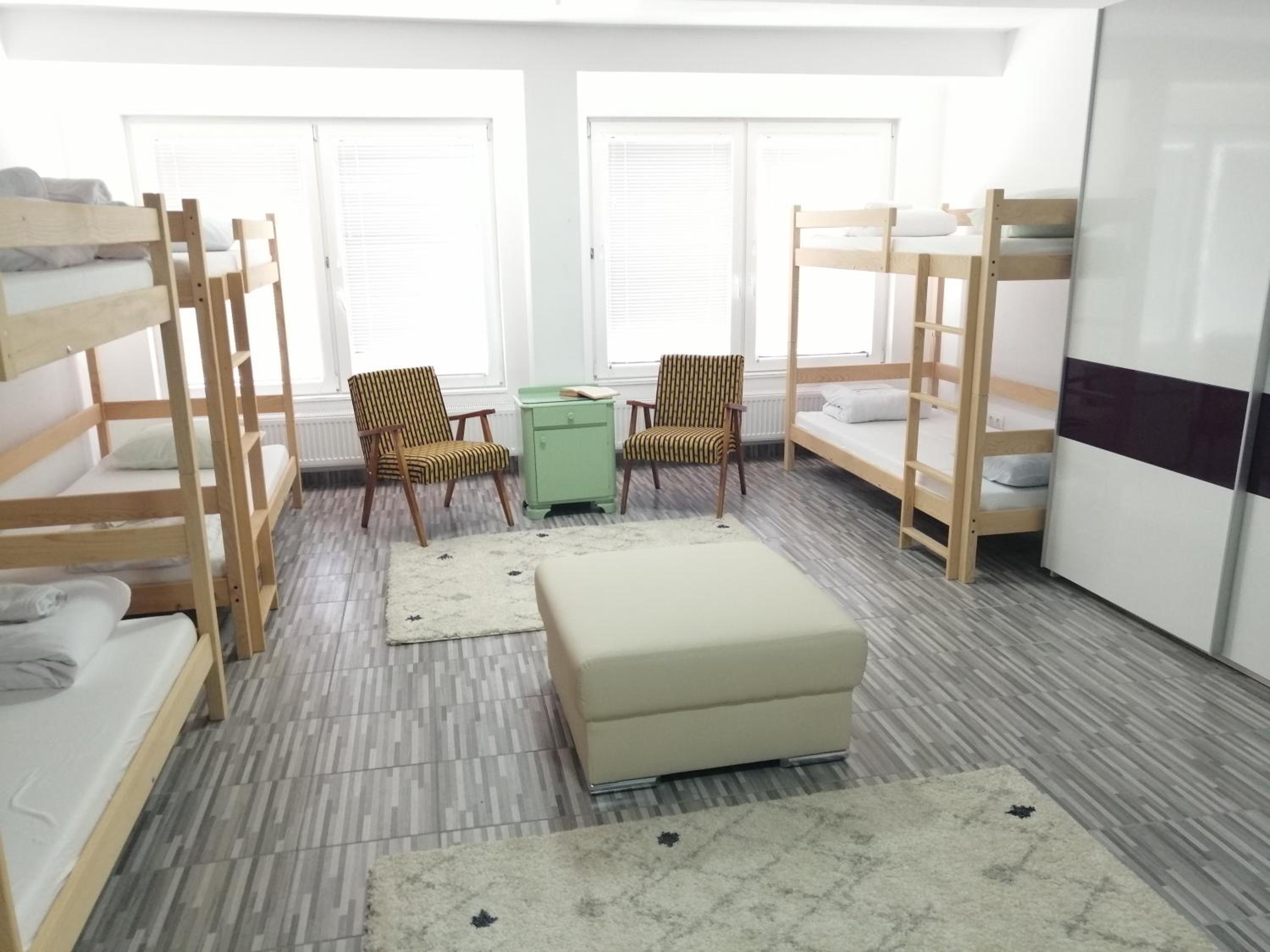 Bed in 8-Bed Mixed Dormitory Room photo 2