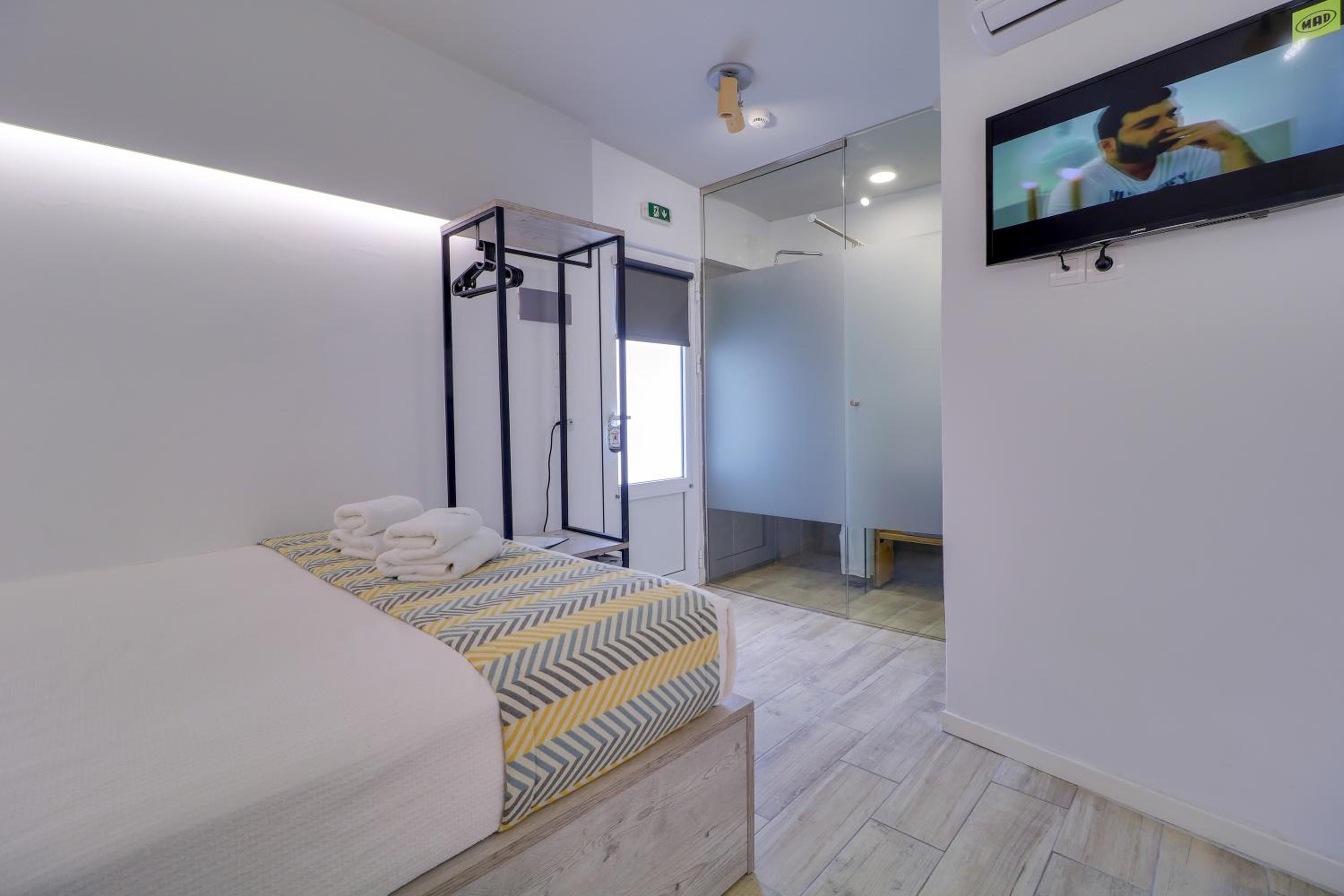 Economy Double Room photo 3