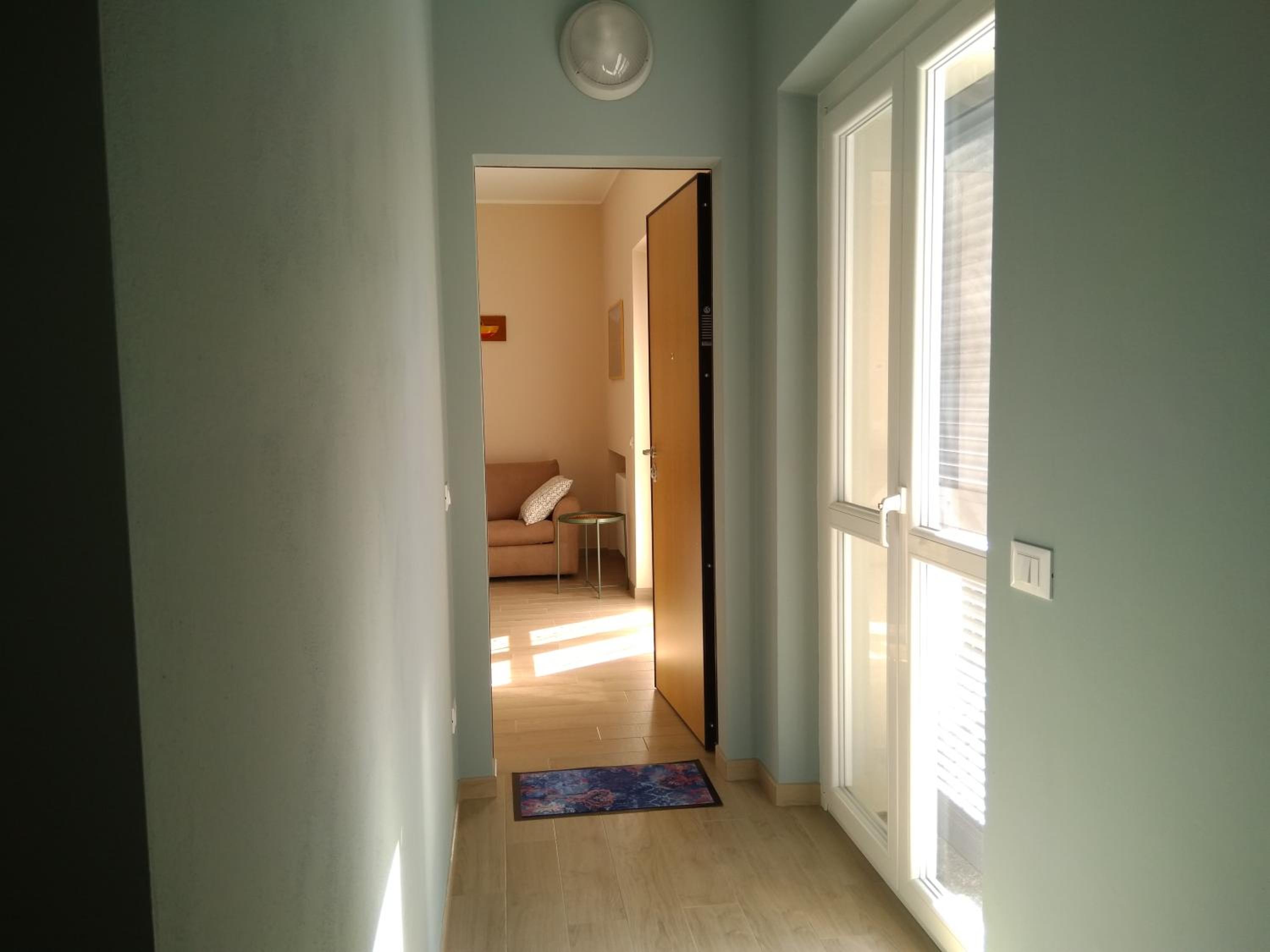 One-Bedroom House photo 1