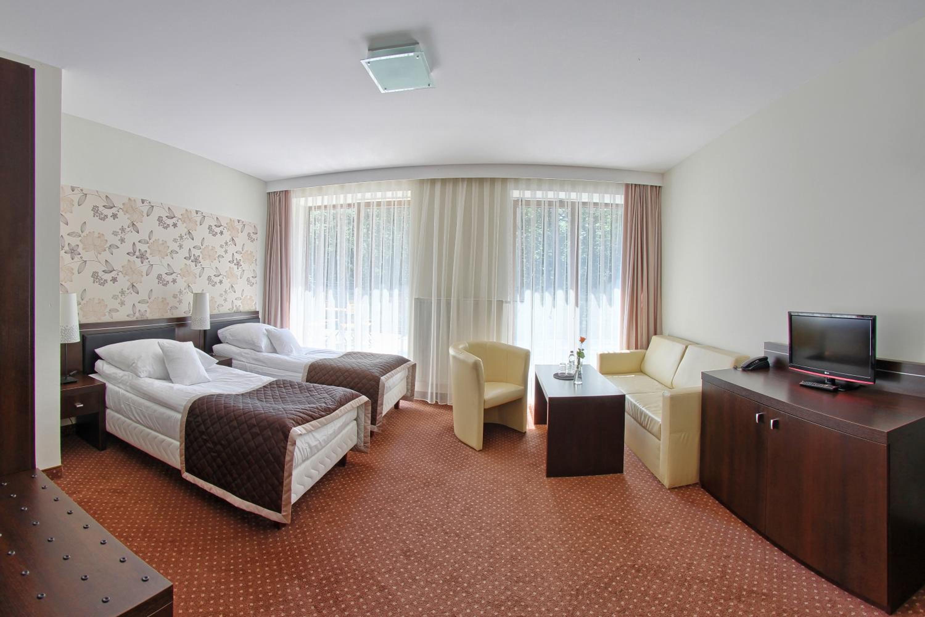 Deluxe Twin Room photo 3