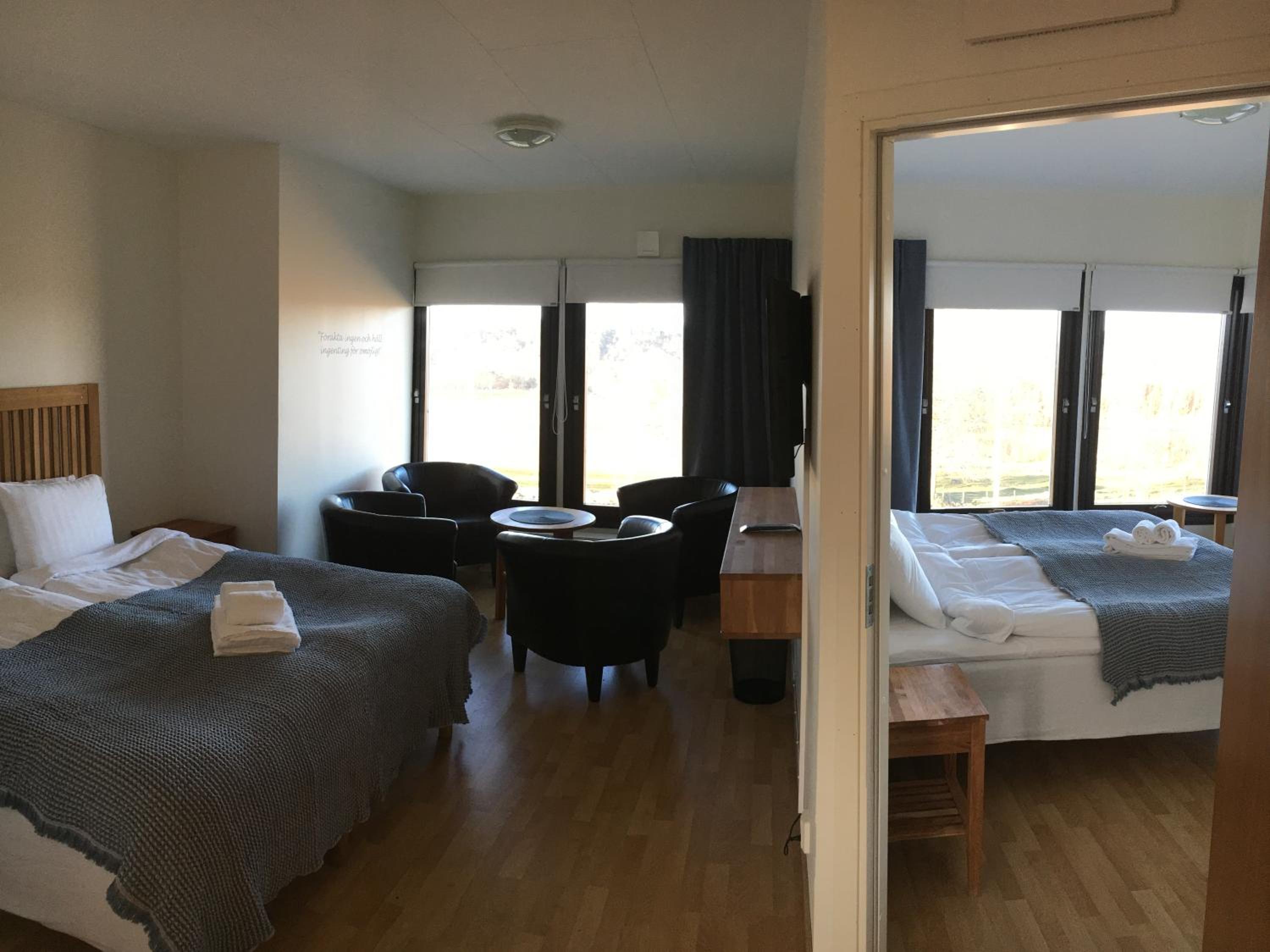 Double or Twin Room with Private Bathroom photo 1