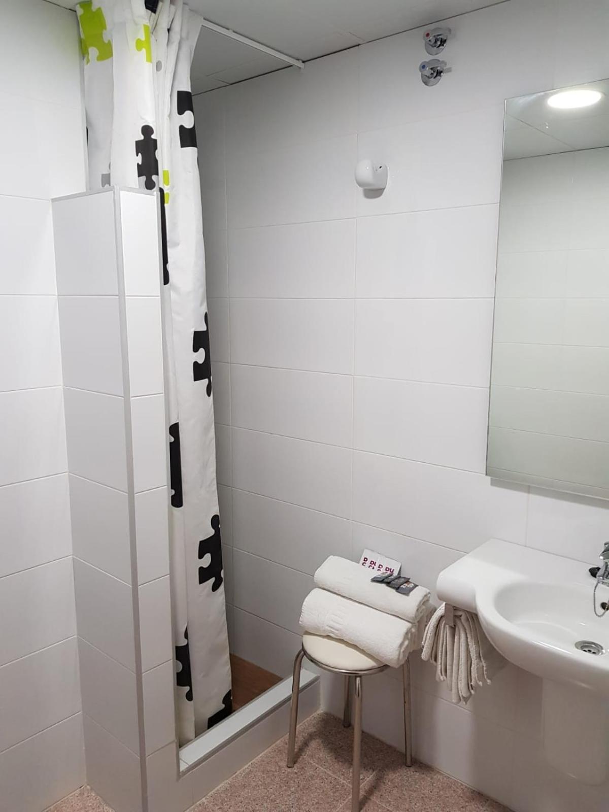 Triple Room - Photo 24