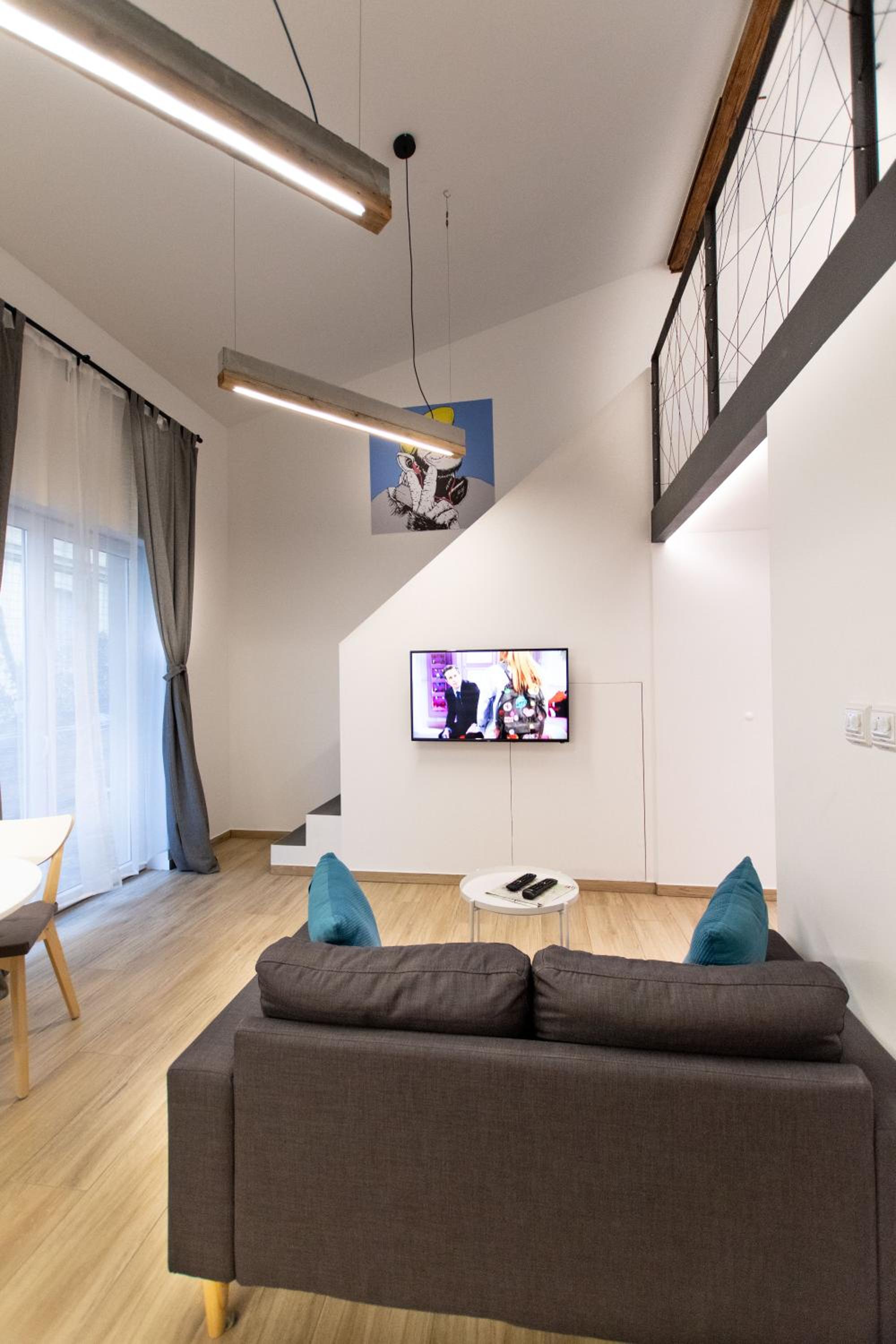 Penthouse Apartment photo 2